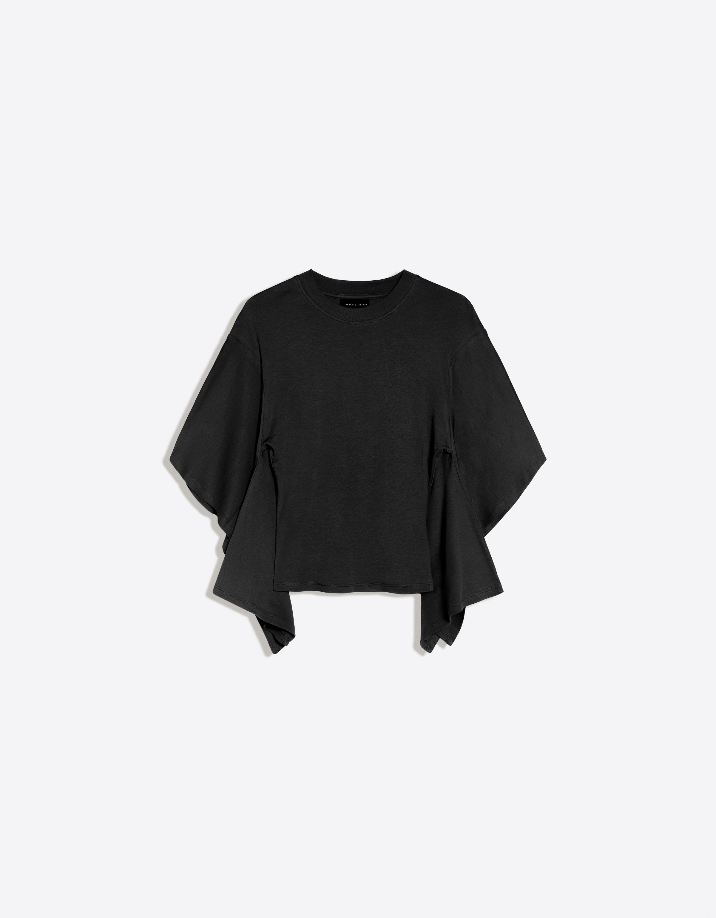 Short sleeve cape T-shirt — Black