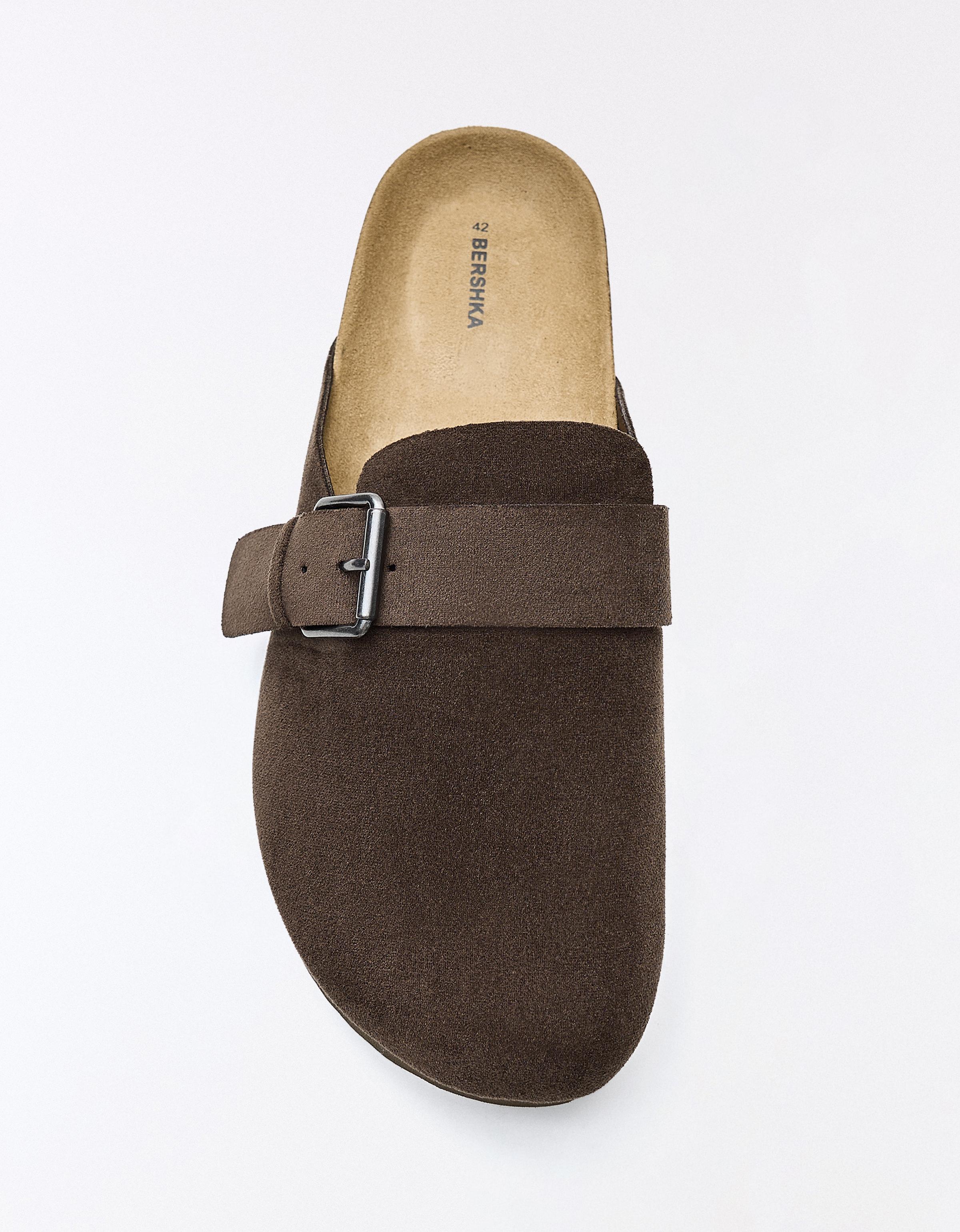 Clogs with buckle detail — BROWN