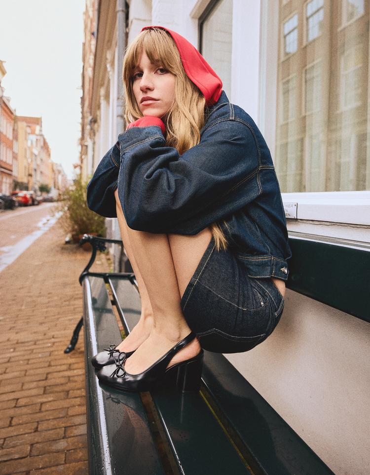 Arkası açık topuklu babet