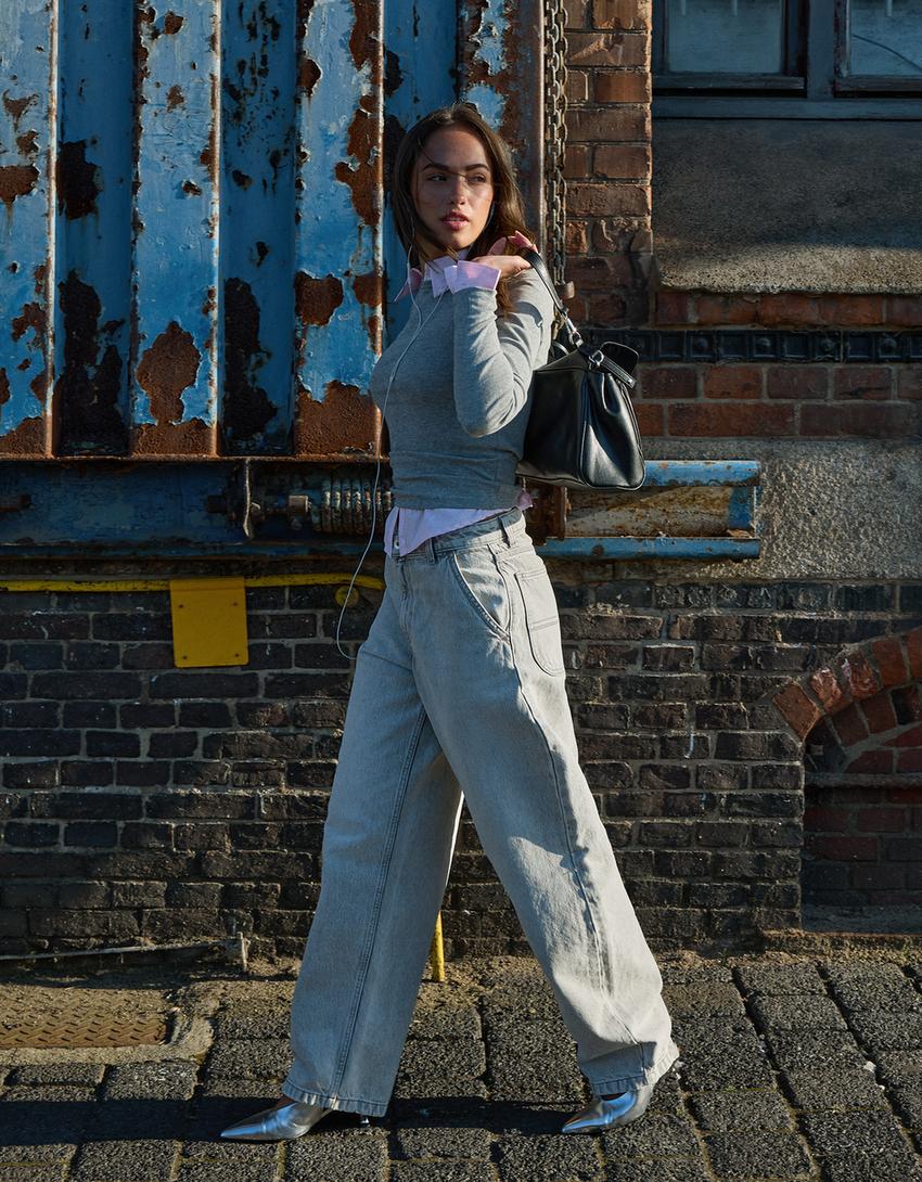 Balloon fit baggy jeans Women Bershka - Main Image