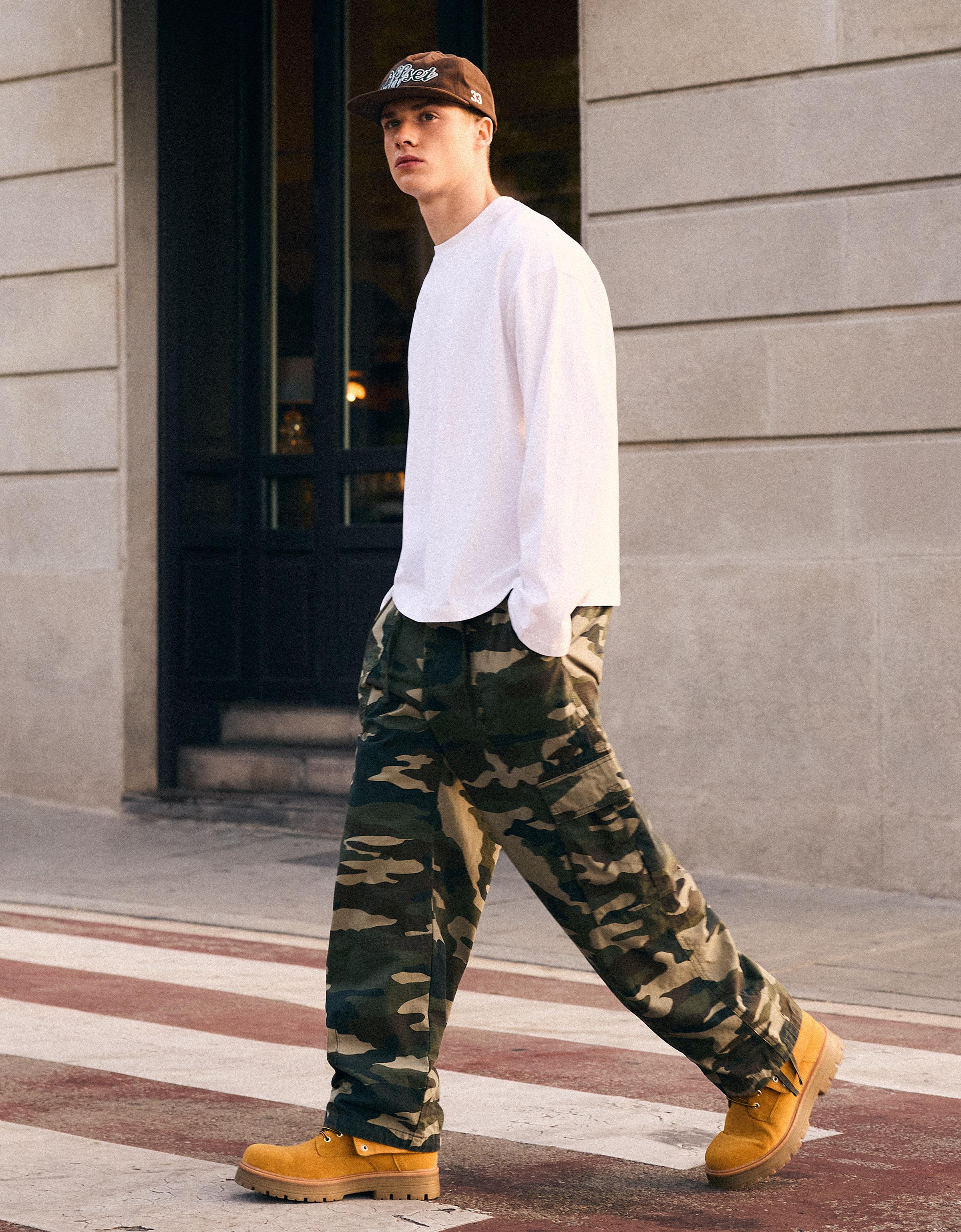 Baggy cargo trousers — Khaki