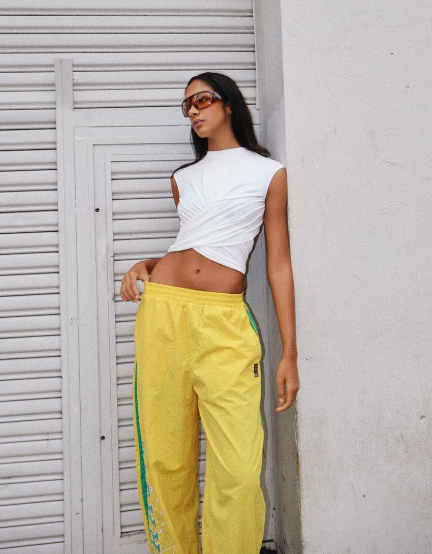 Brazil FIFA WORLD CUP™ technical parachute trousers-Yellow