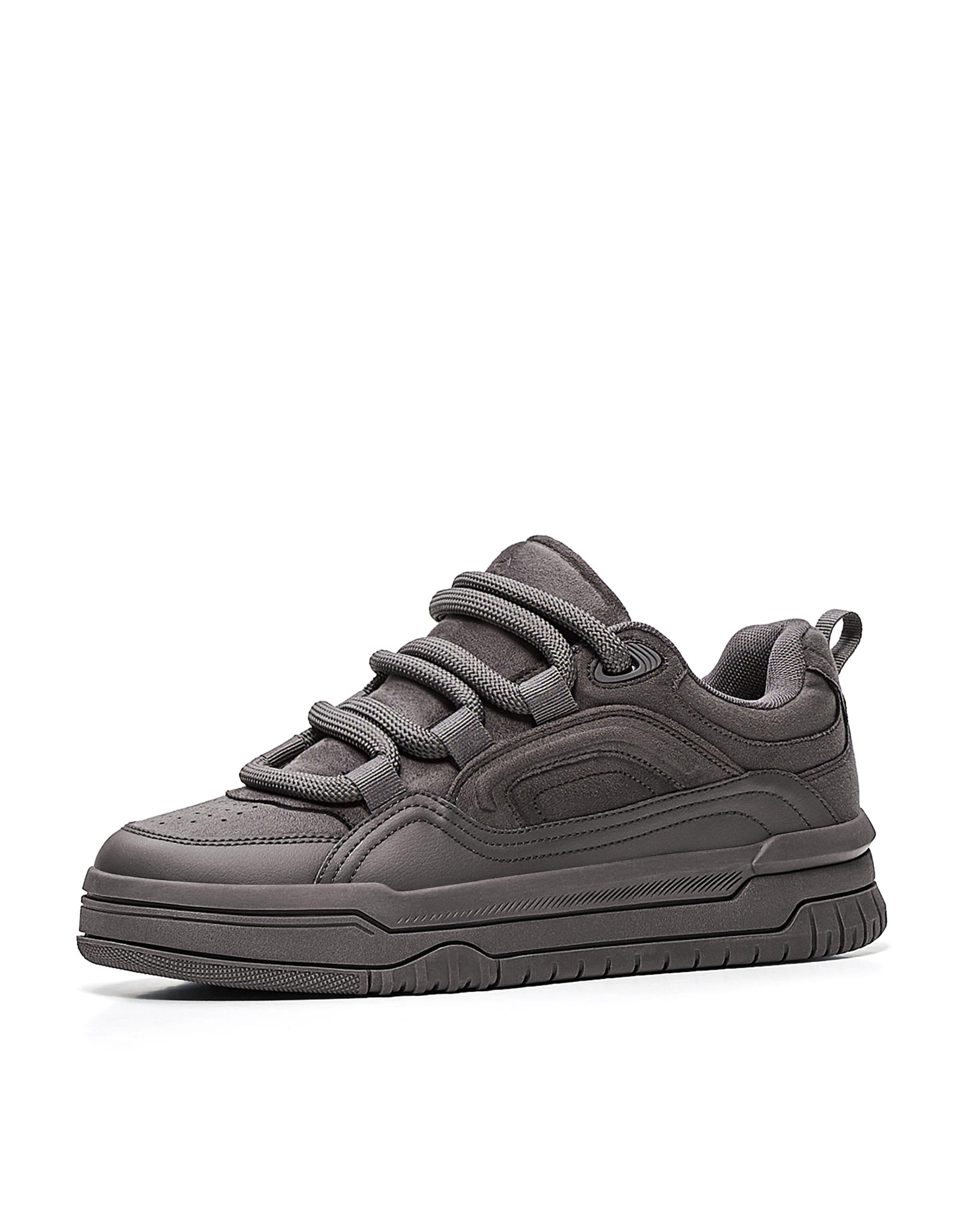 SKATE TRAINERS — Grey