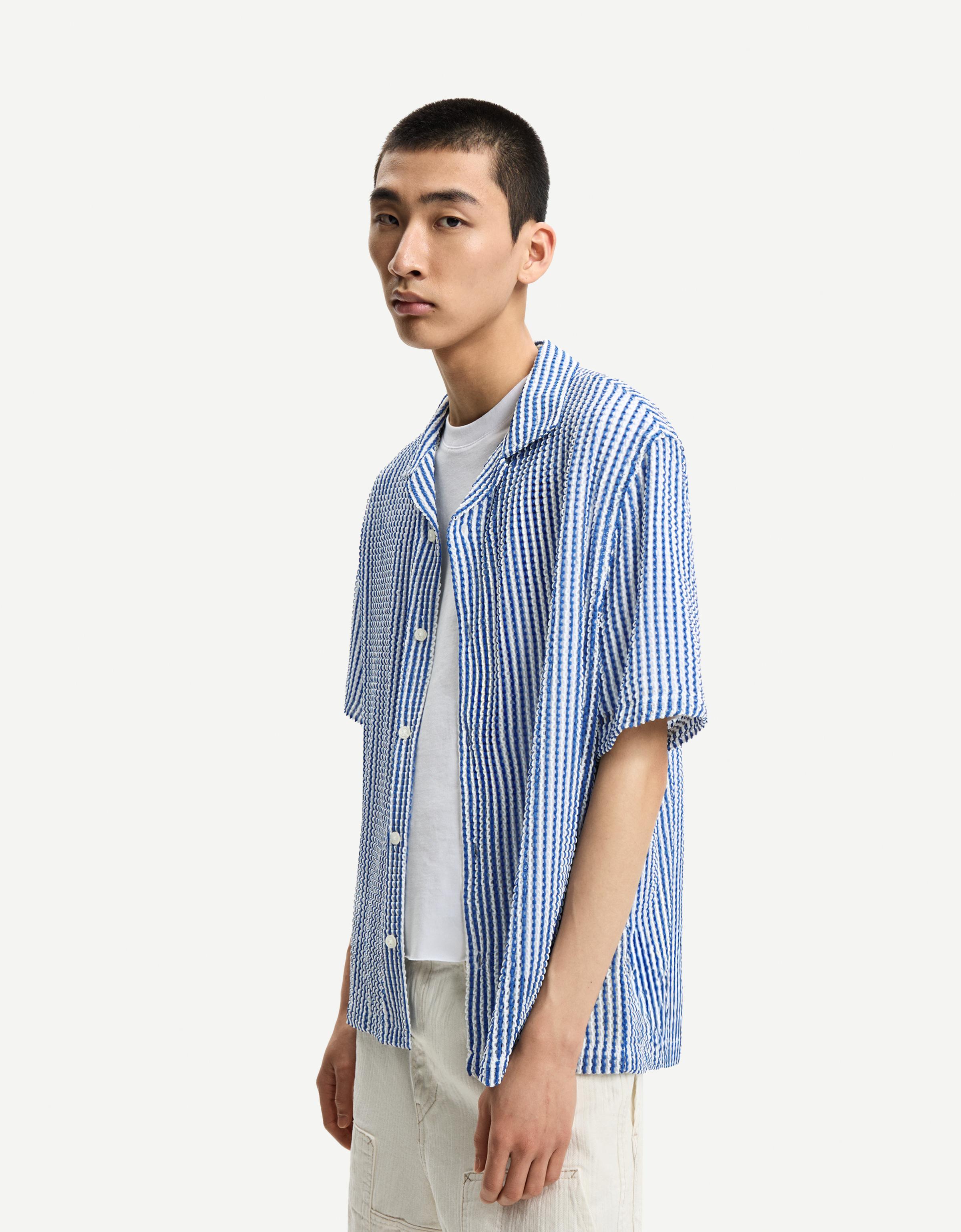 Bershka Gestreiftes Hemd Mit Kurzen Ärmeln Herren M Blau
