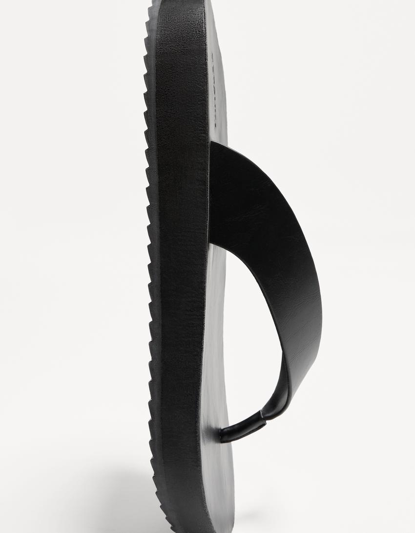 Strappy sandals-BLACK