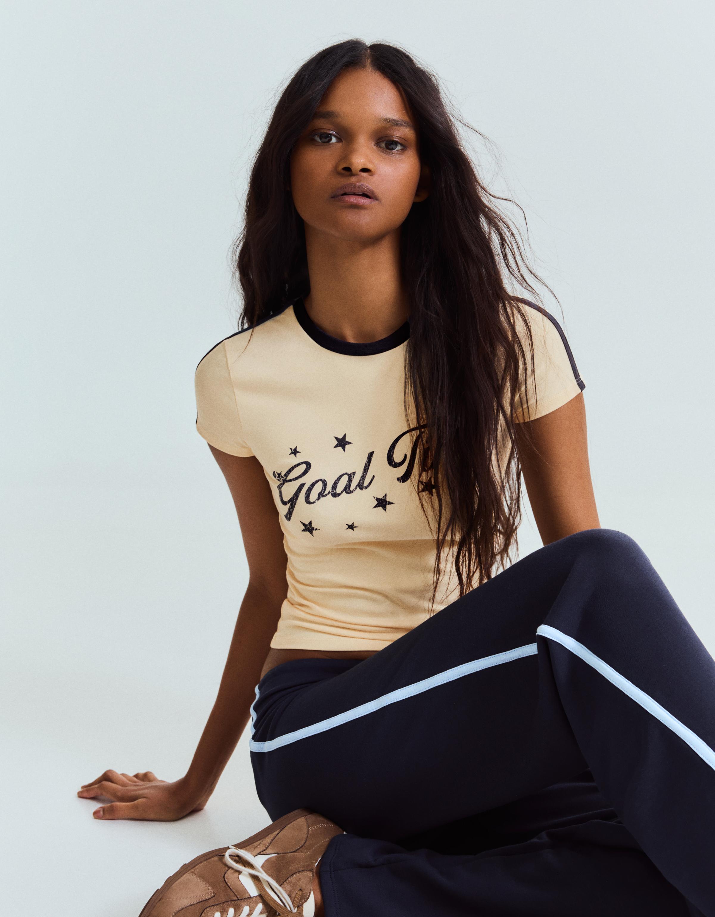 Short sleeve regular fit print T-shirt — Beige