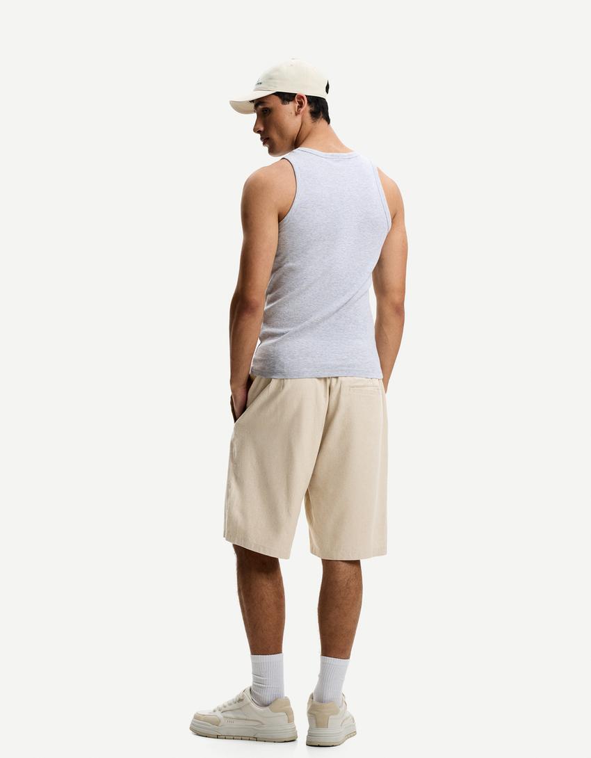 Bermuda loose jogger con lino