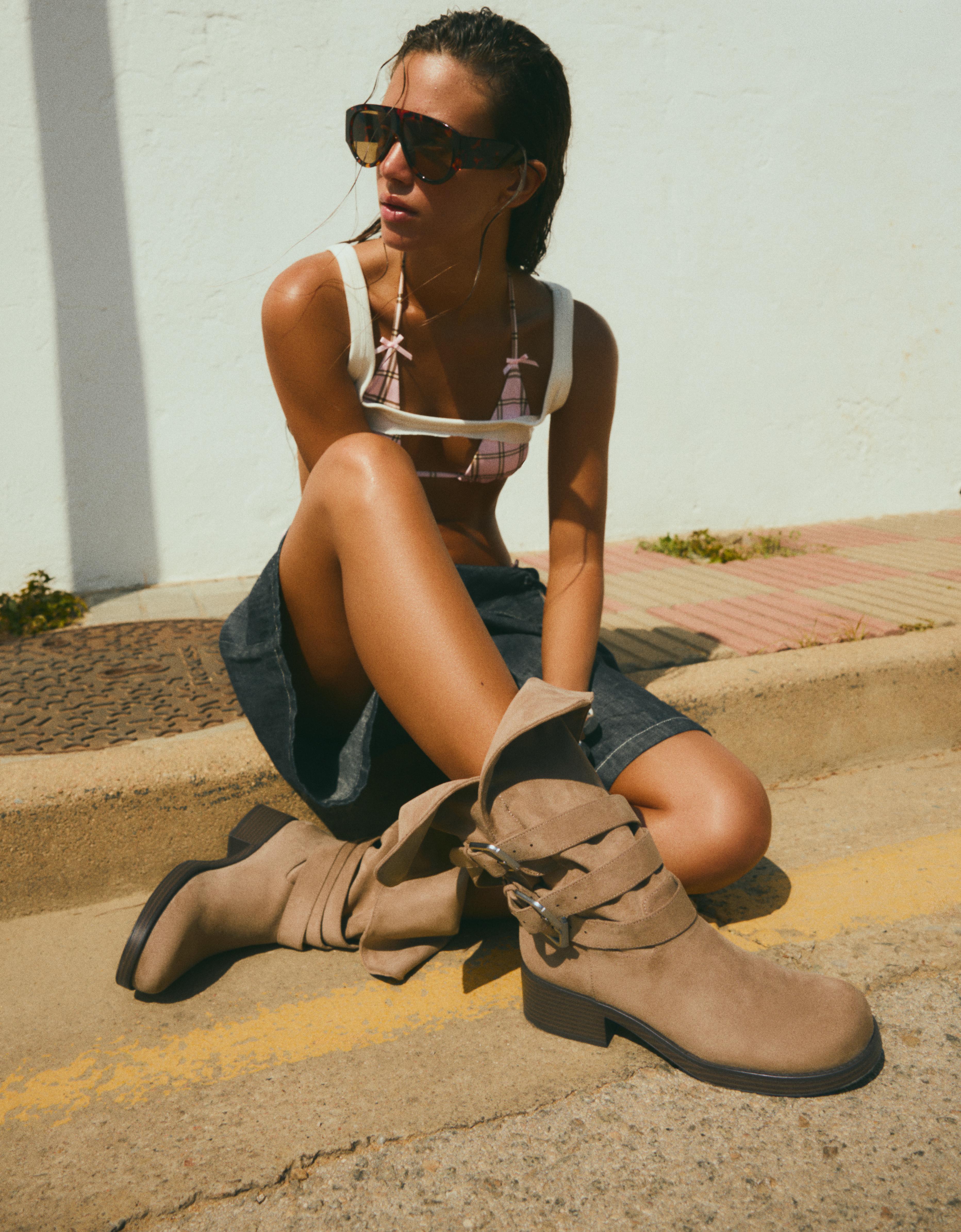 BUCKLED BIKER BOOTS — BEIGE