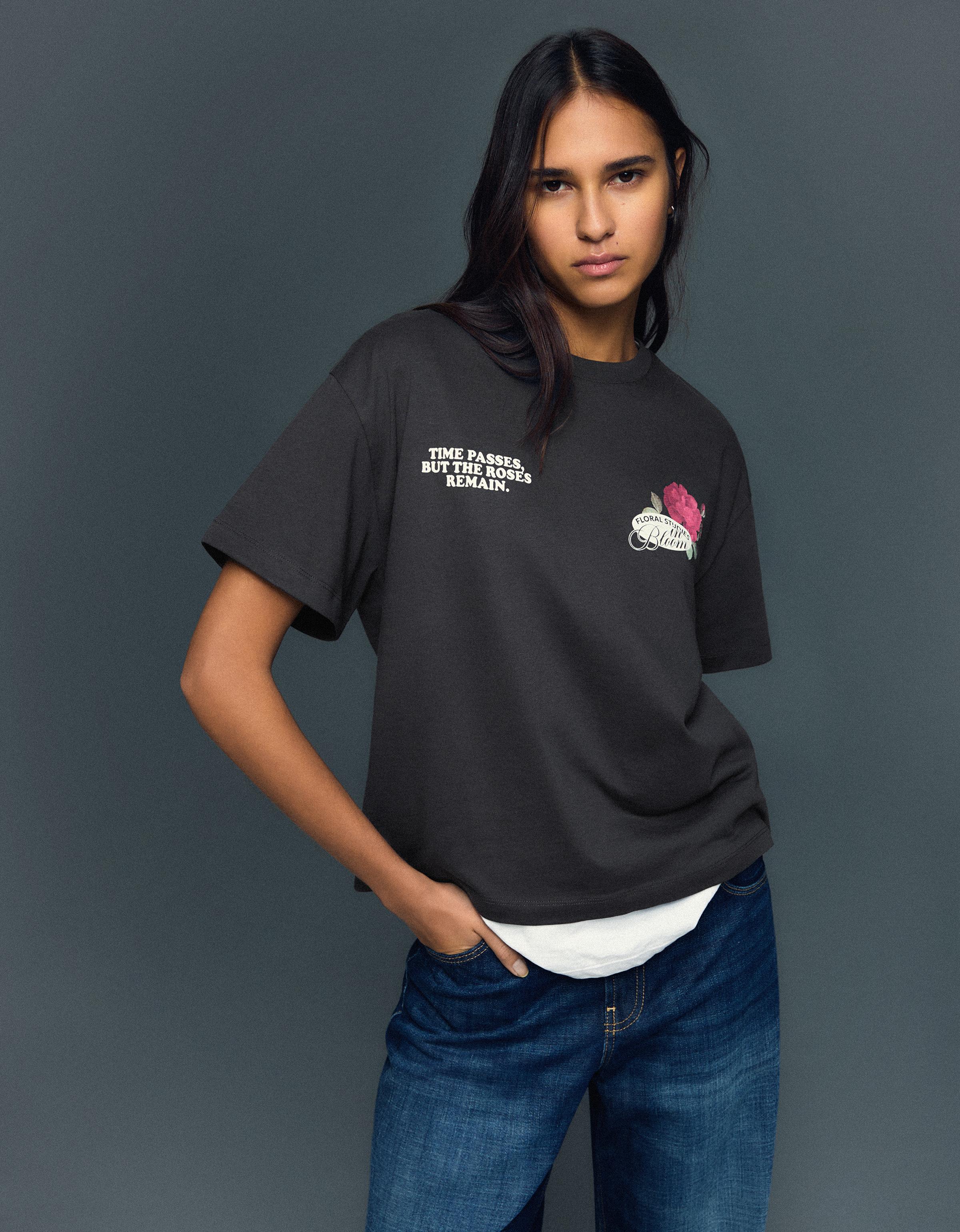Bershka Oversize-T-Shirt Mit Kurzen Ärmeln Und Print Damen S Dunkelgrau