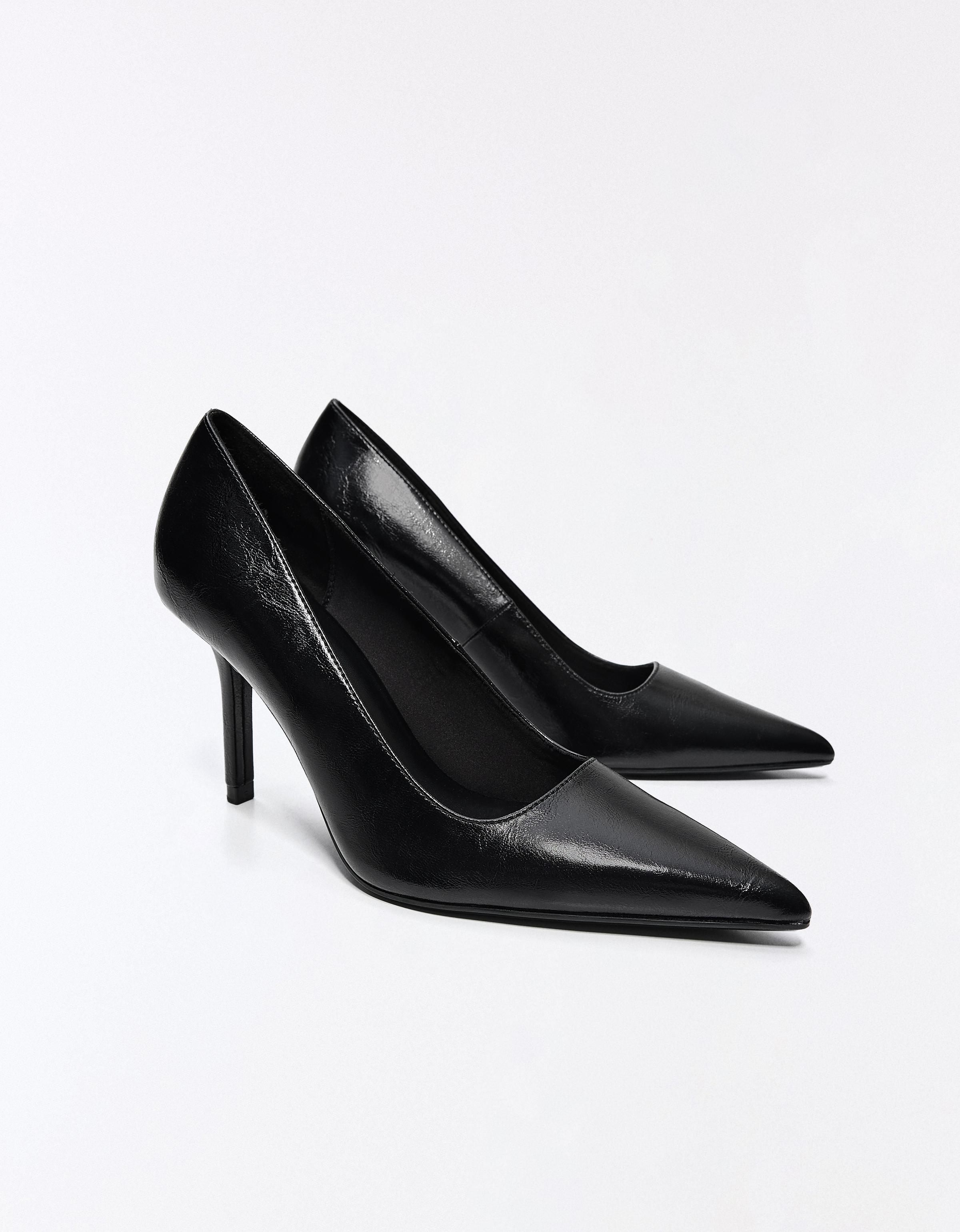 High-heel shoes — BLACK