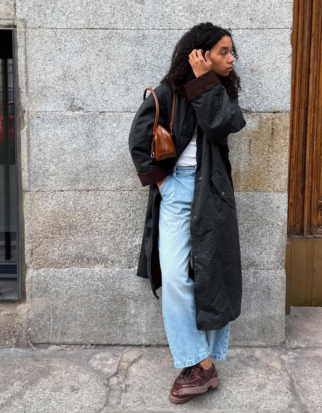 Waxed-effect coat with contrast collar