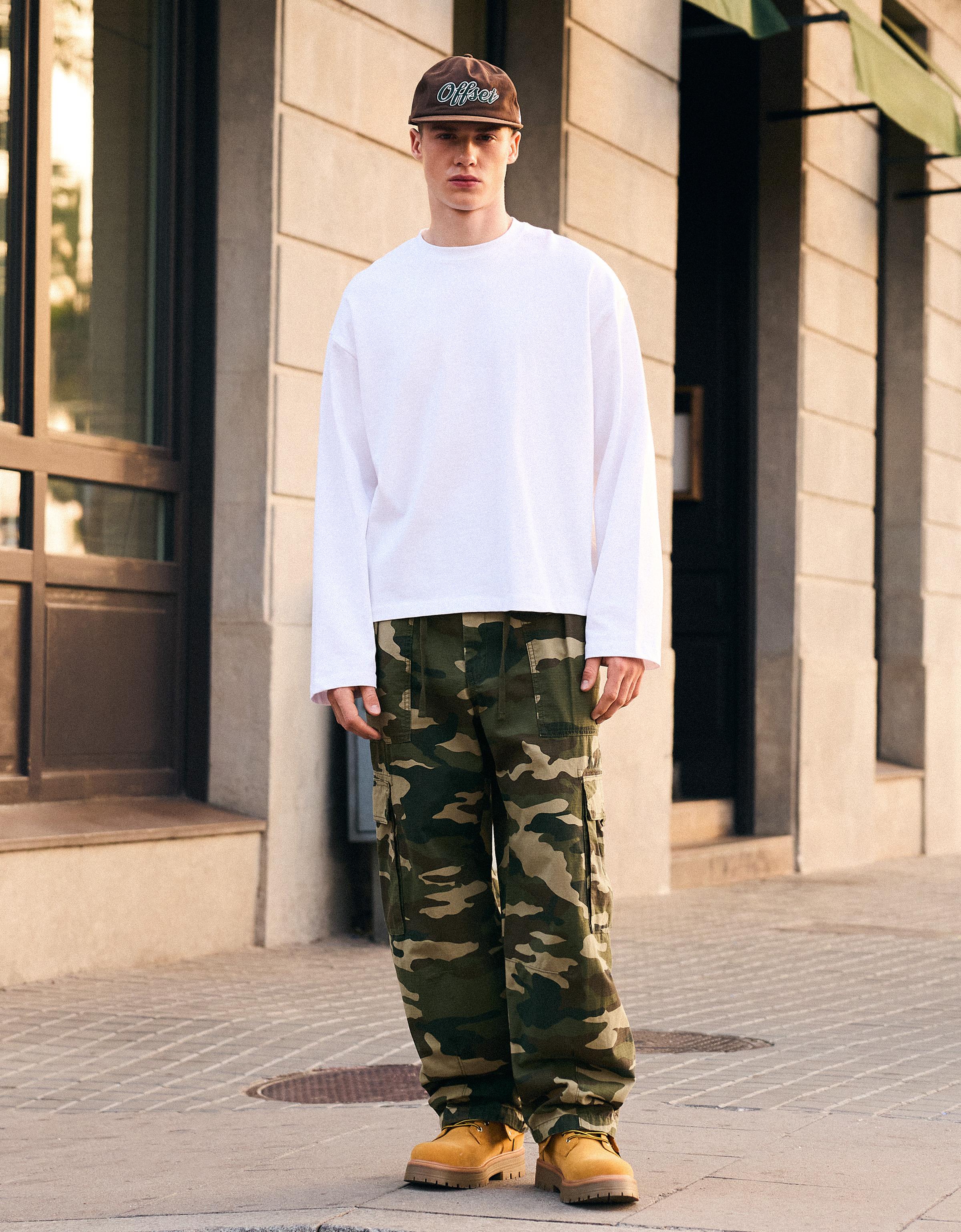 Bershka Pantalón Baggy Cargo Hombre Kaki