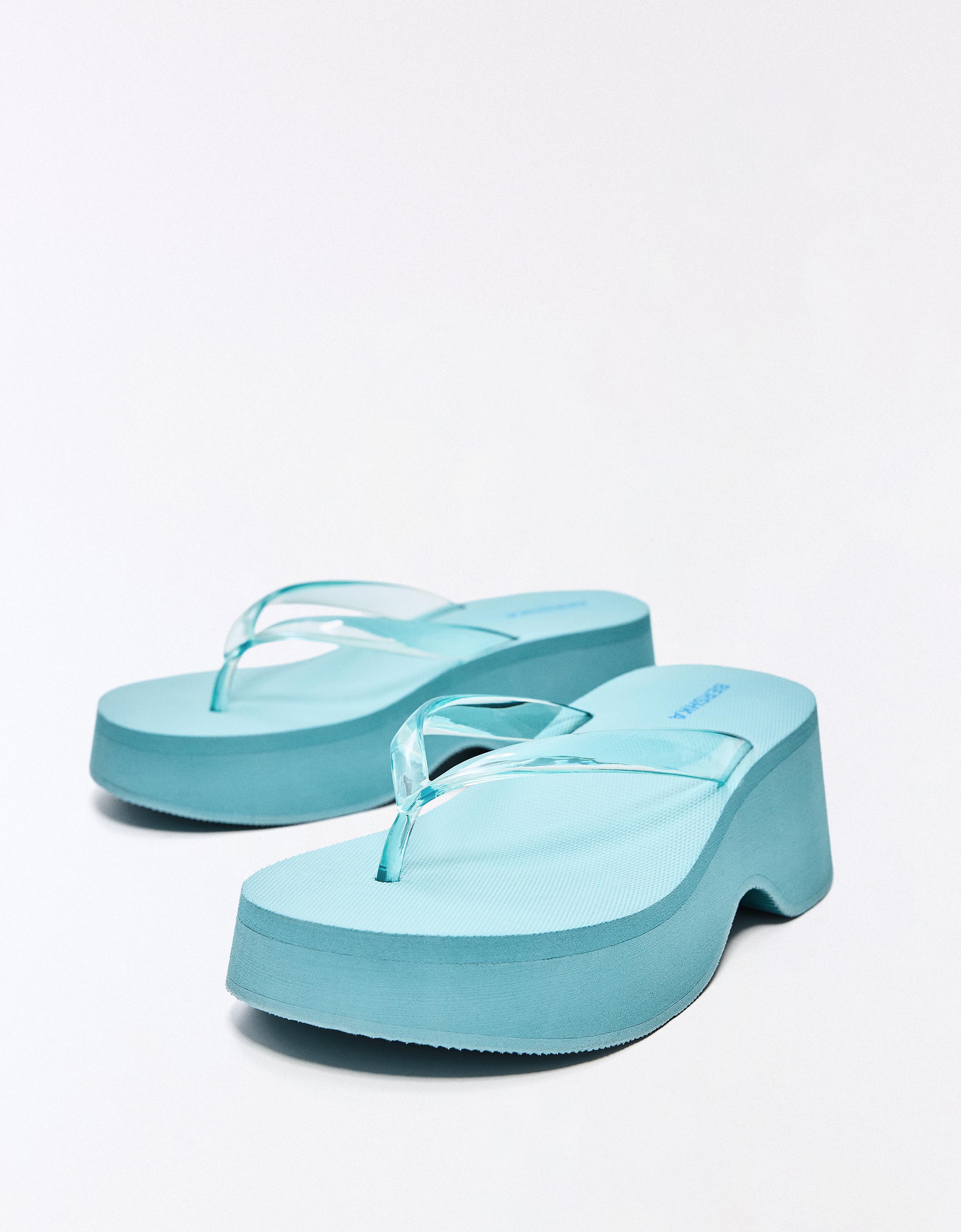 Vinyl thong platform sandals — BLUE