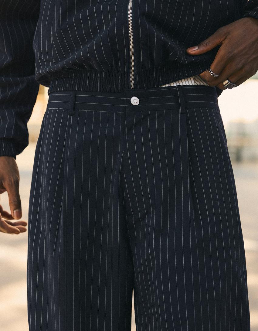 Super Baggy-Hose mit Nadelstreifen-Marinenblau