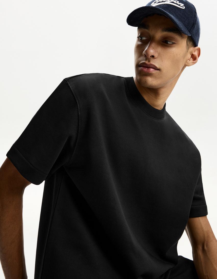 Short sleeve plush T-shirt-Black-2