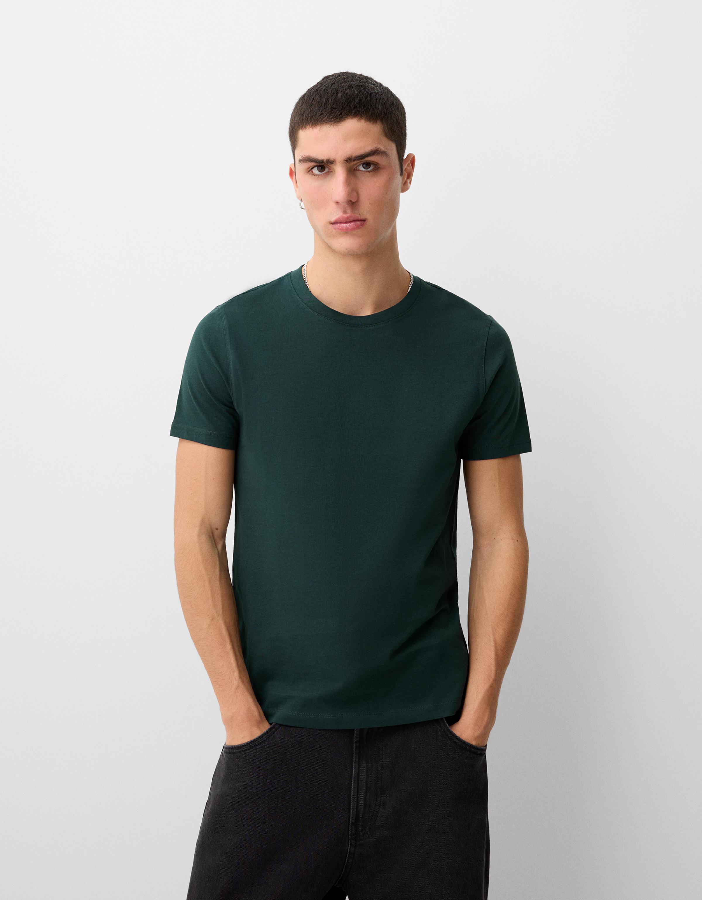 Bershka T-Shirt Im Regular Fit Mit Kurzen Ärmeln Herren S Grün