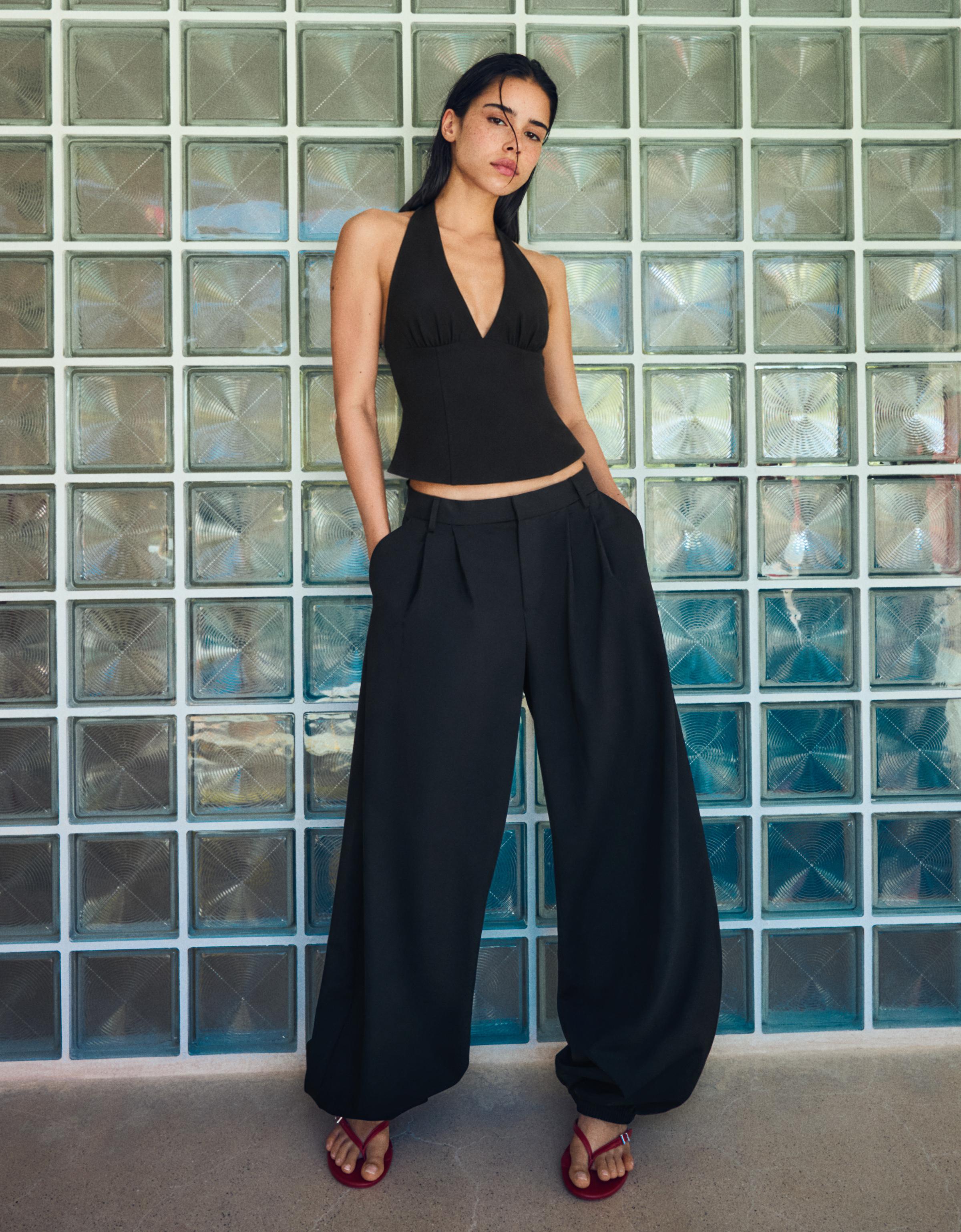 Structured halter top with ties — Black