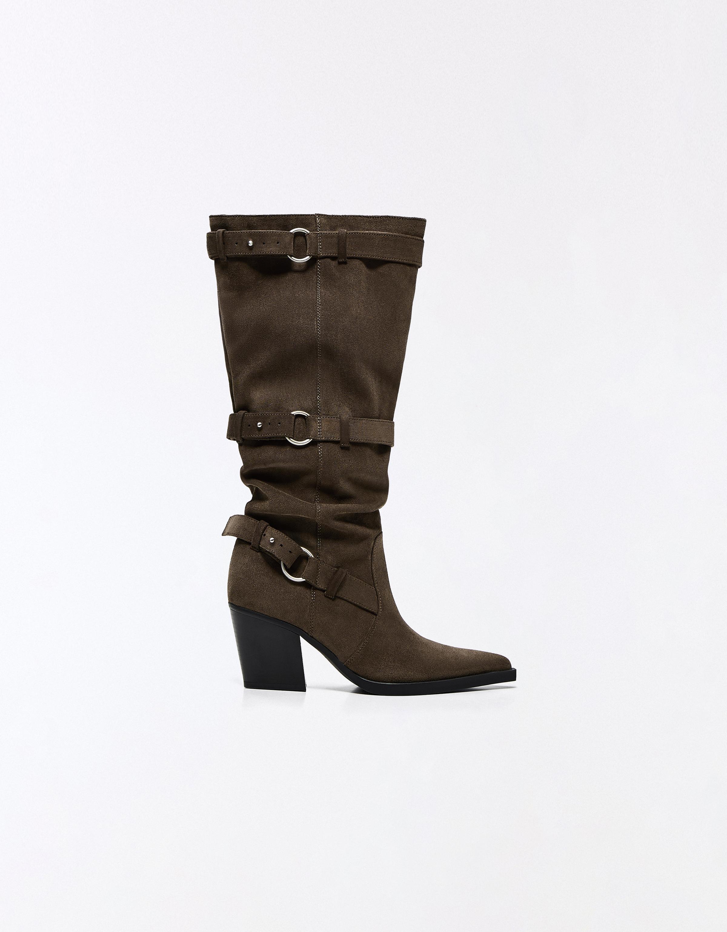Eyelet-detail heeled boots — Tan