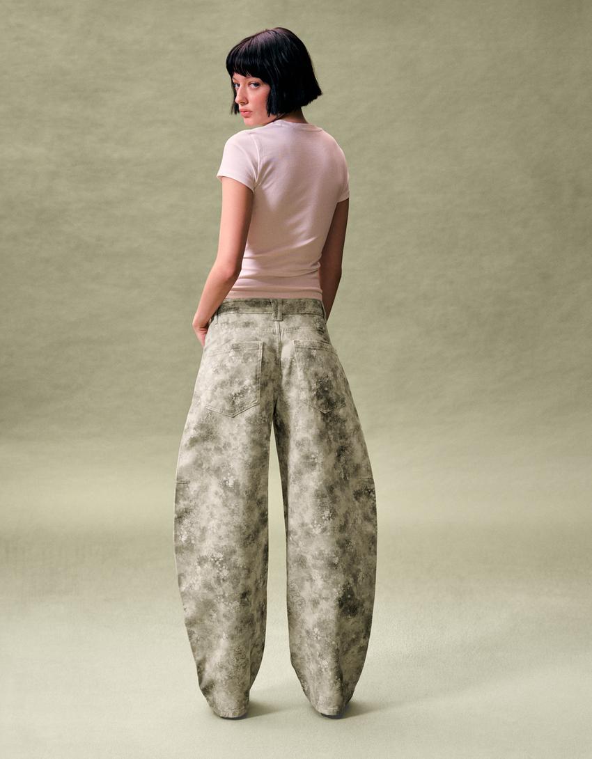 Calças barrel fit com estampado-Multicolor