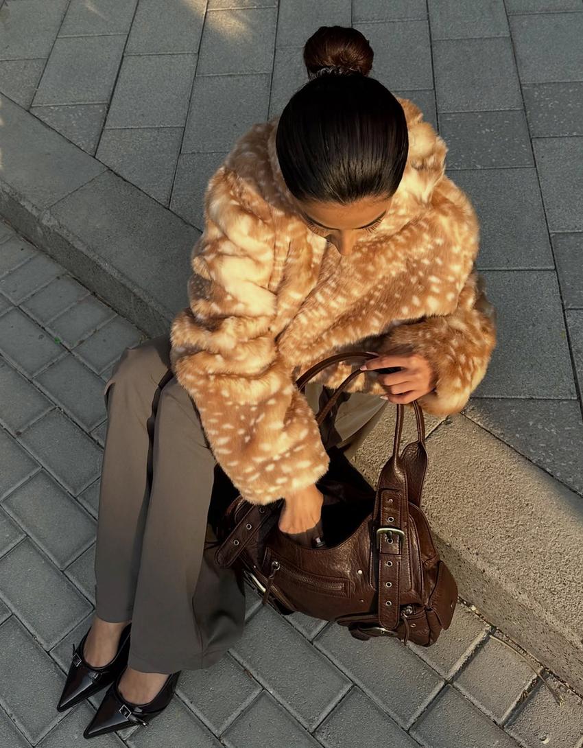 Geacă imitație de blană animal print-Camel