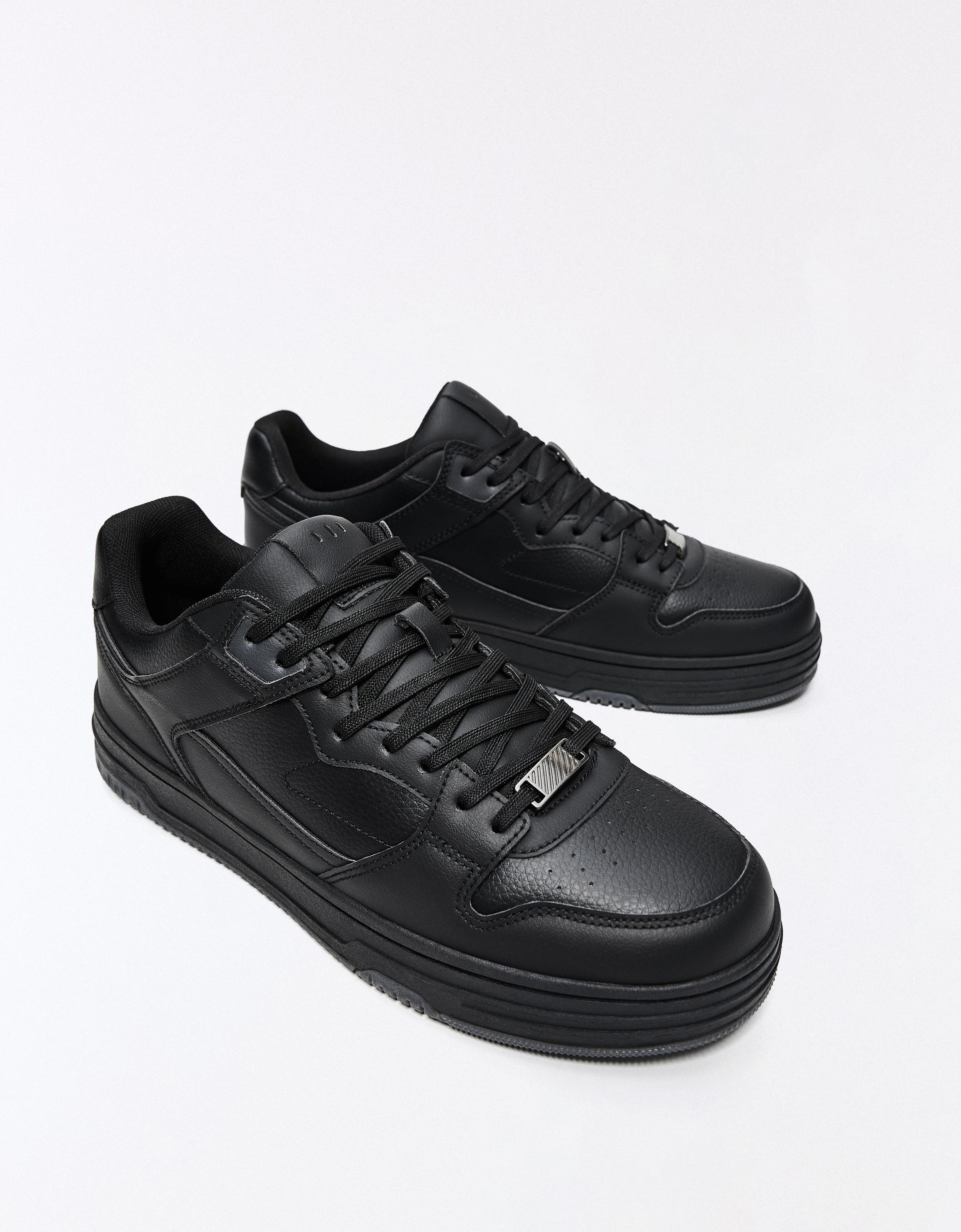BASIC TRAINERS — BLACK