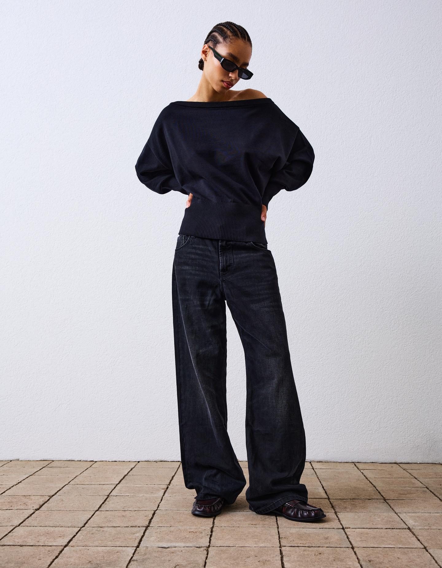 Bershka jeansy o kroju baggy czarny