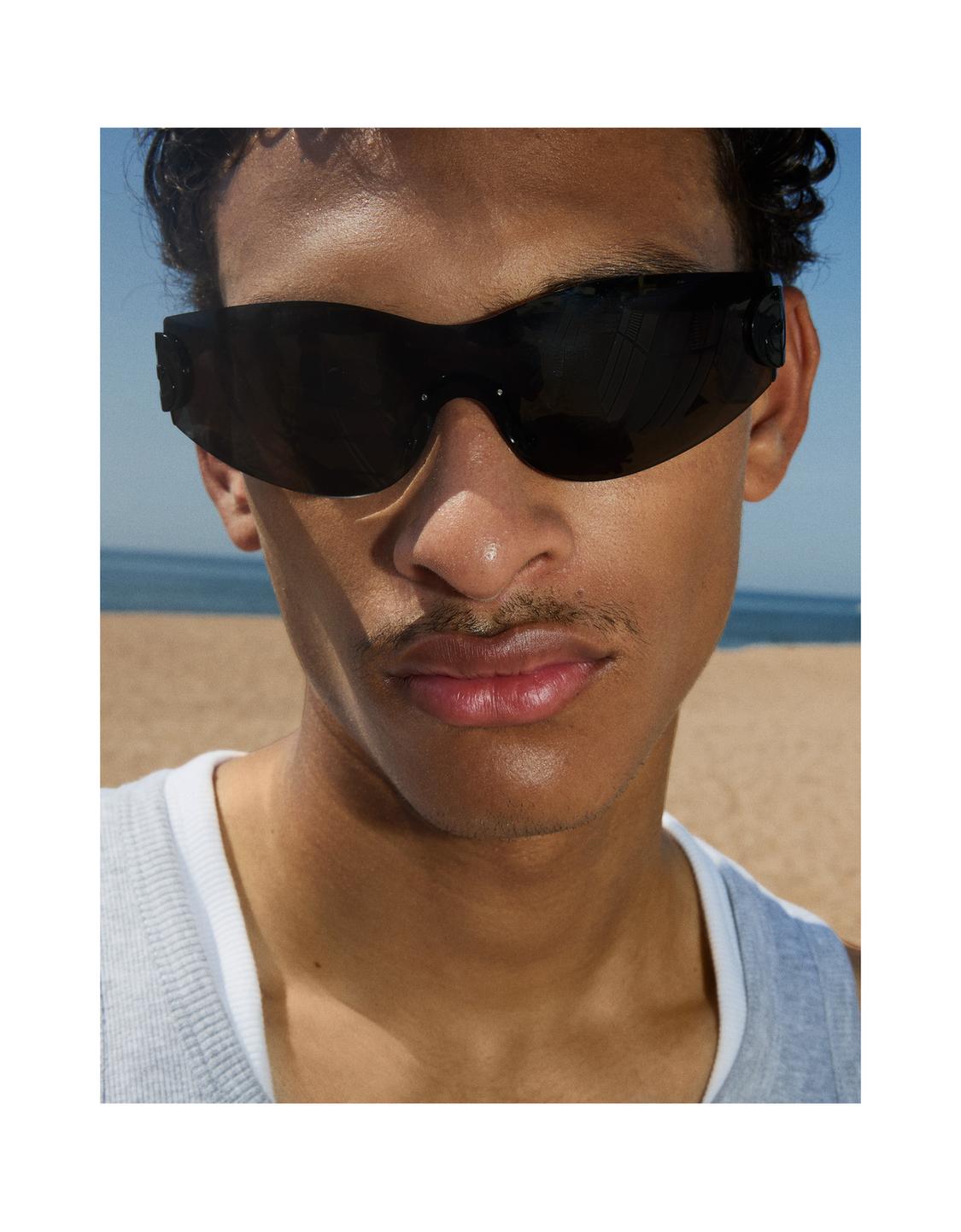 Polarised sunglasses