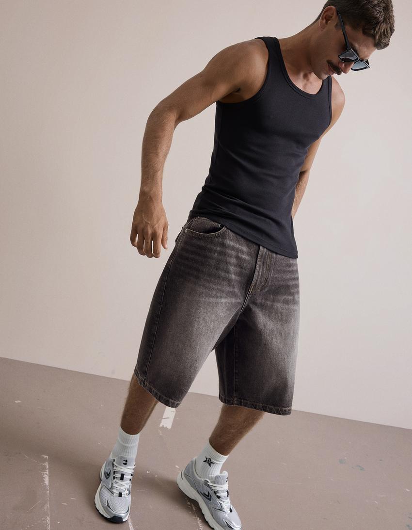 İşlemeli denim bermuda-Siyah