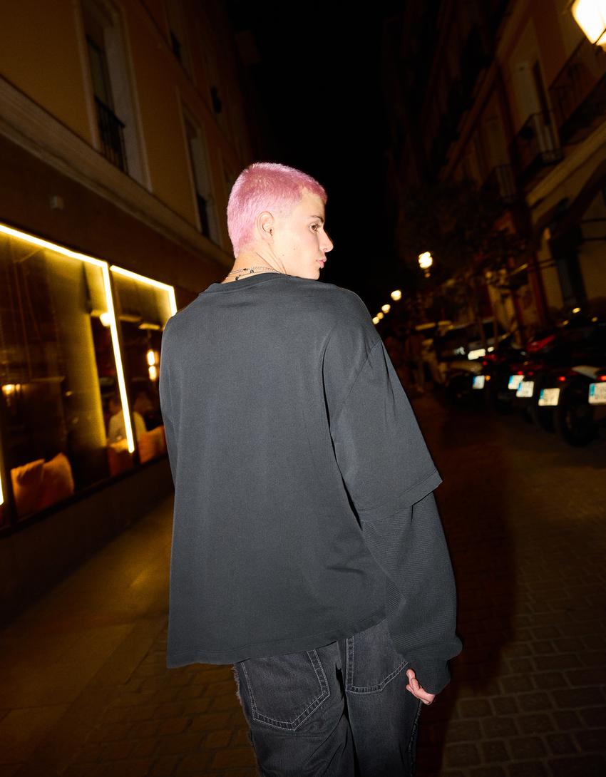 Samarreta doble màniga estampat-Gris