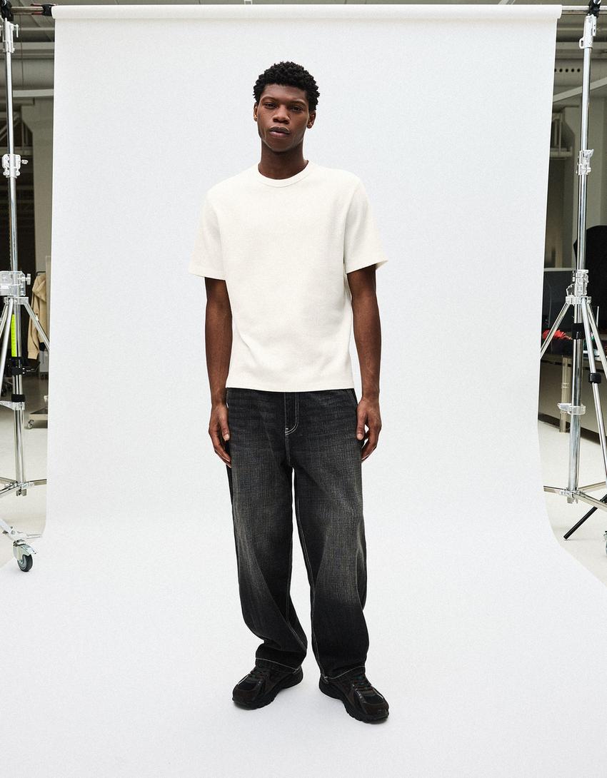 Textured short sleeve T-shirt-Off white