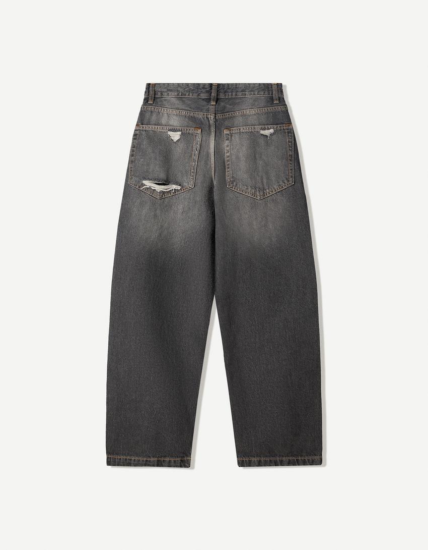 Super baggy ripped jeans