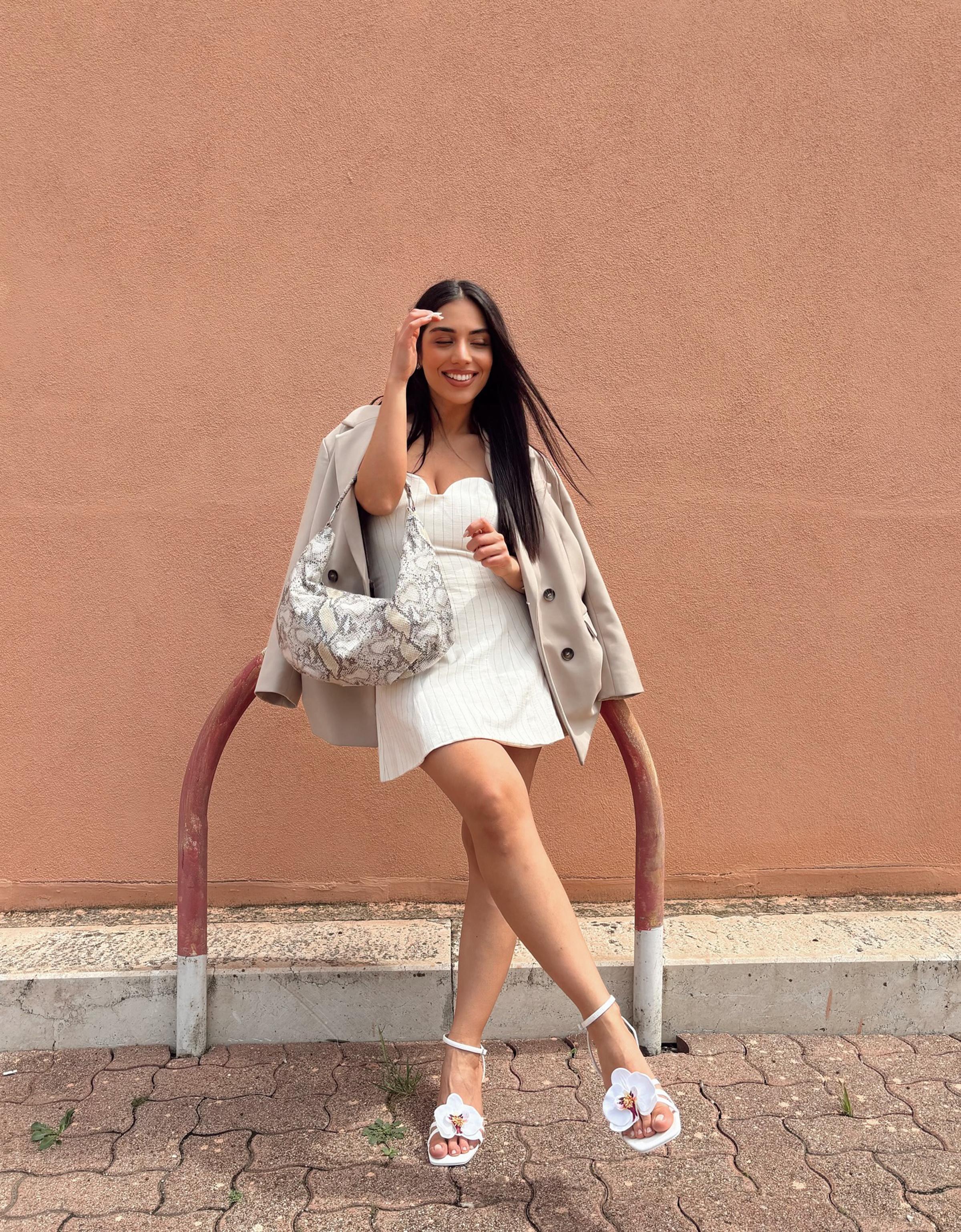 Women's Short Dresses | New Collection | BERSHKA Women's Short Dresses | New Collection | BERSHKA