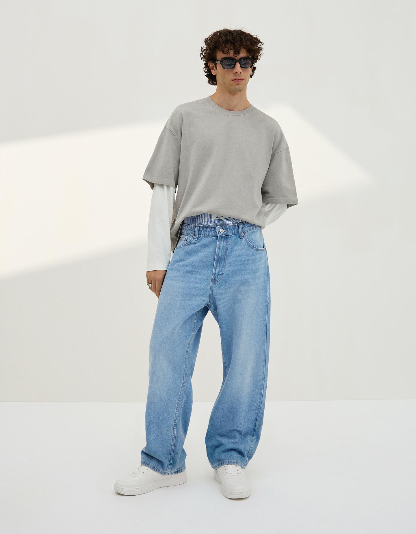 Bershka jeansy o kroju baggy wyblakły niebieski