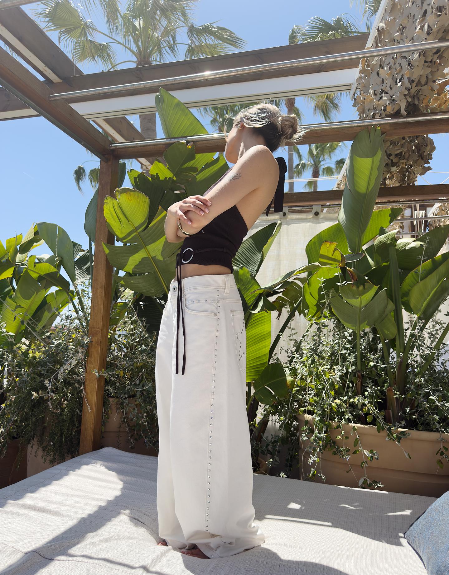 Bershka spodnie barrel z ćwiekami biały