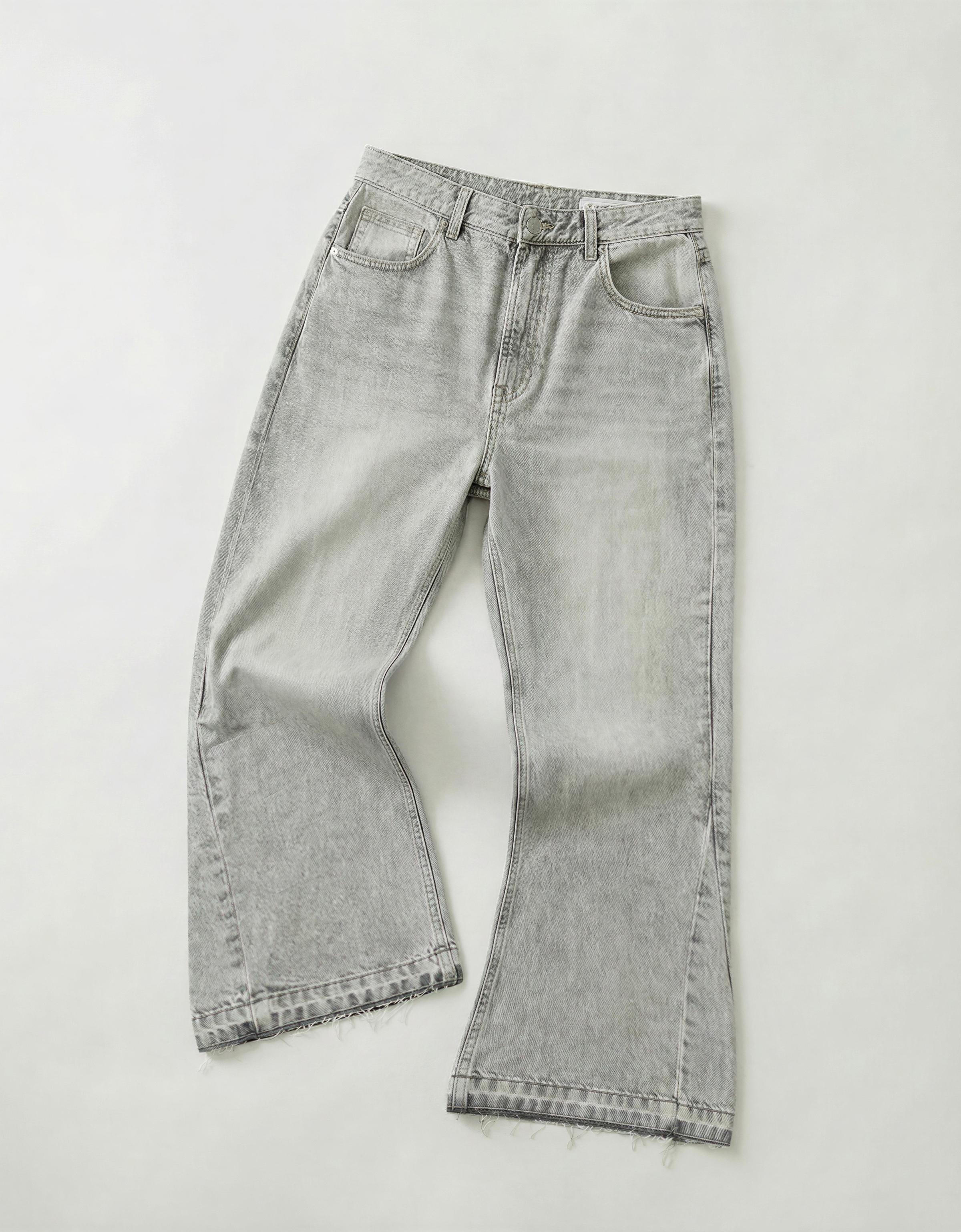 Straight-fit flared jeans — Grey