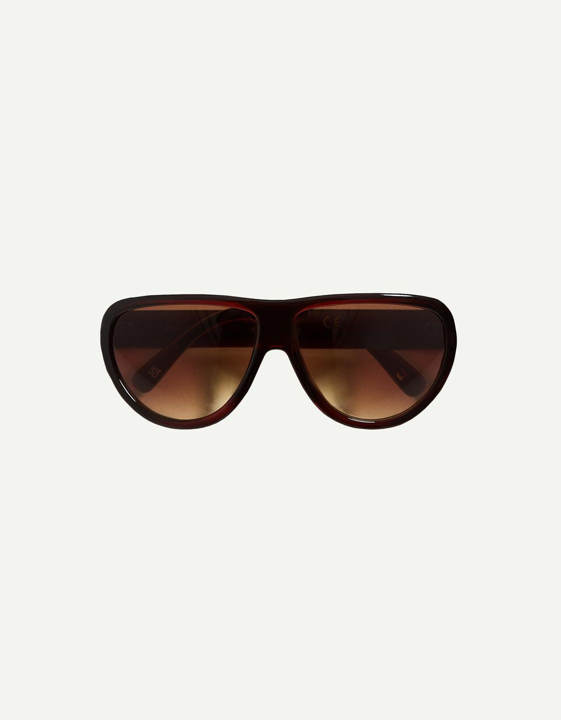 Resin sunglasses