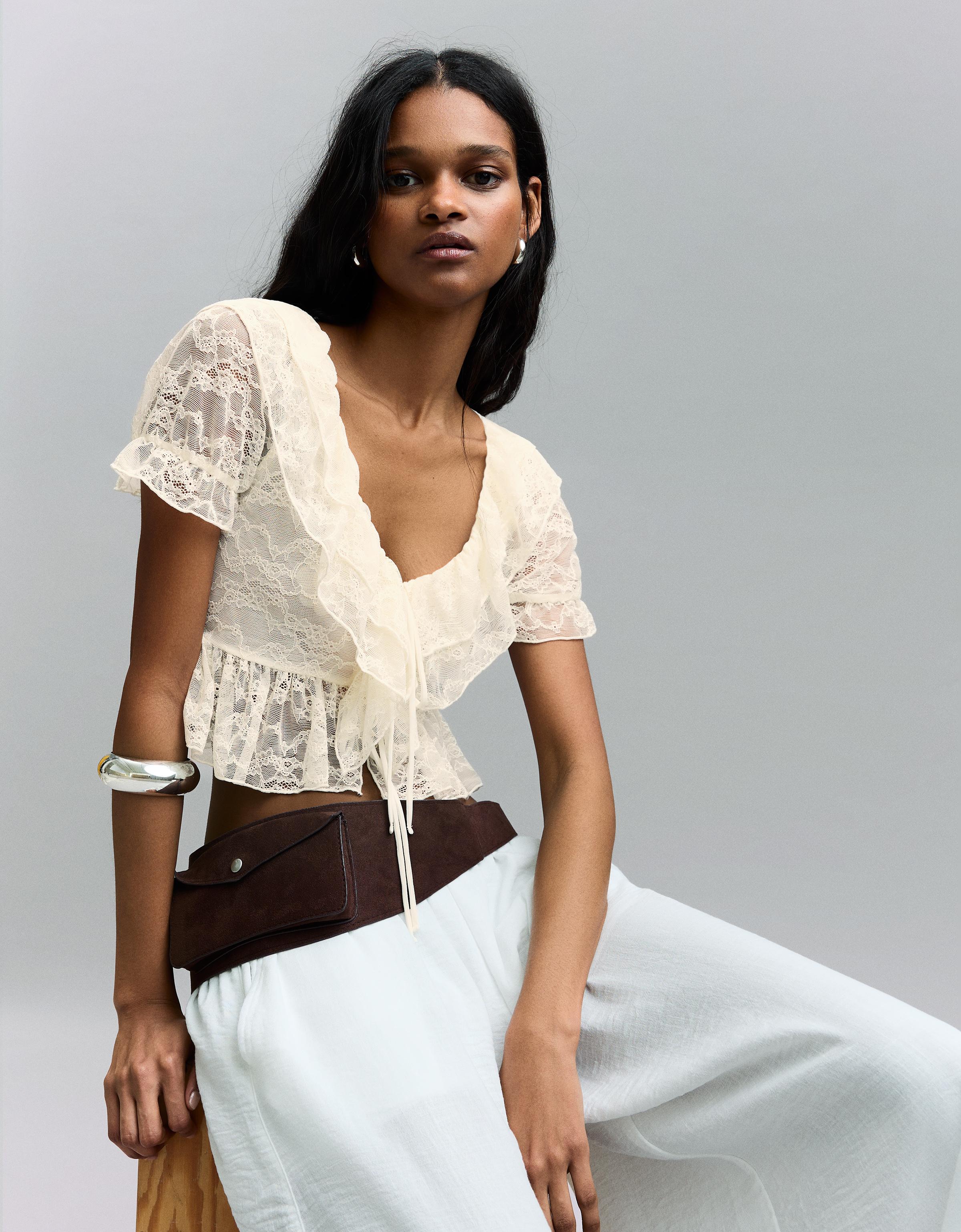Blusa Cropped Encaje Volantes Mujer M-L Beige