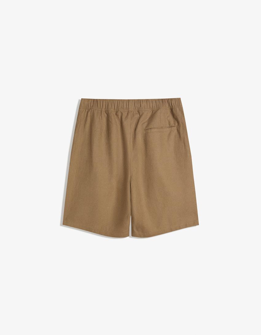 Calções bermuda loose jogger com linho-Caramelo-4