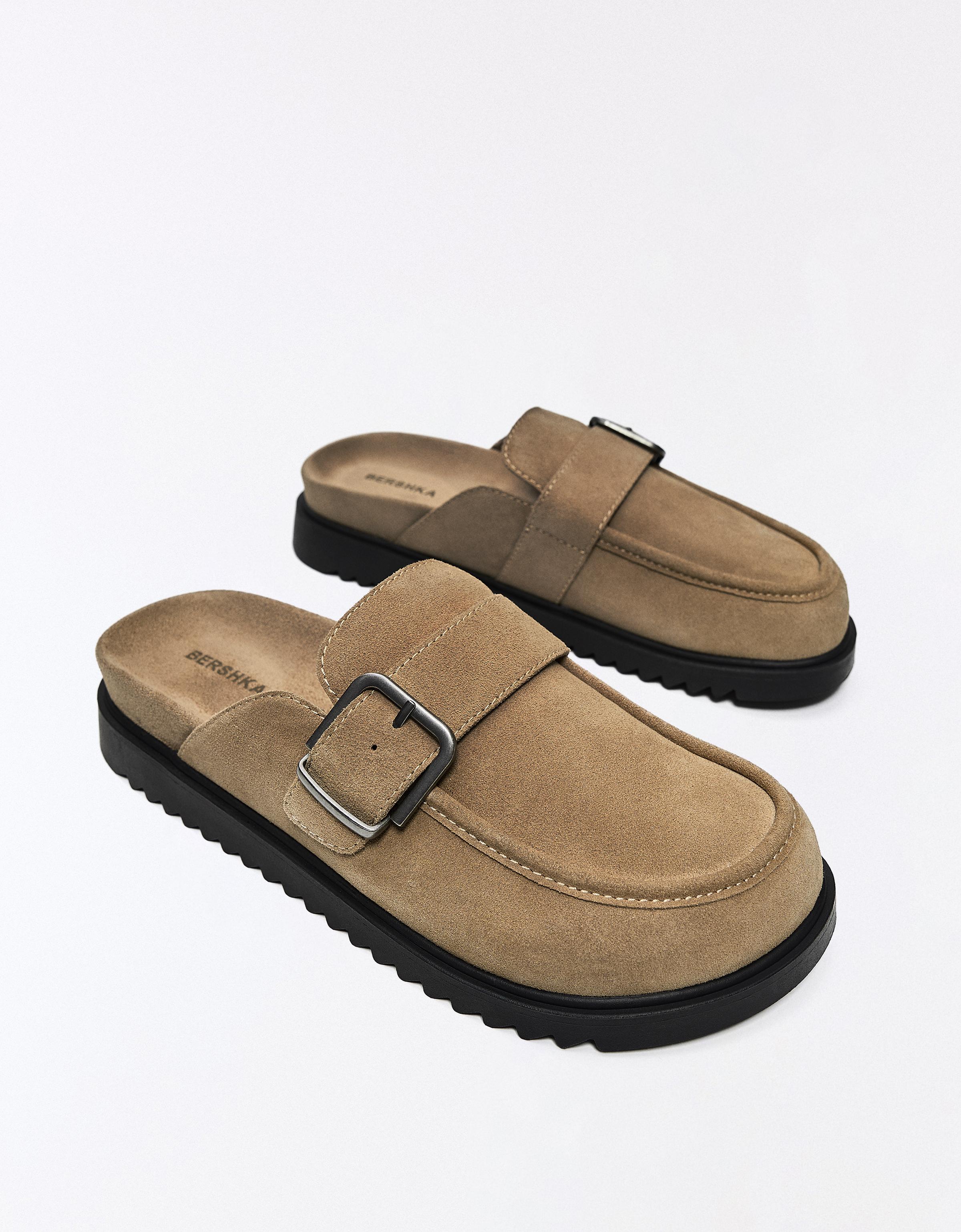 Buckle clogs — SAND