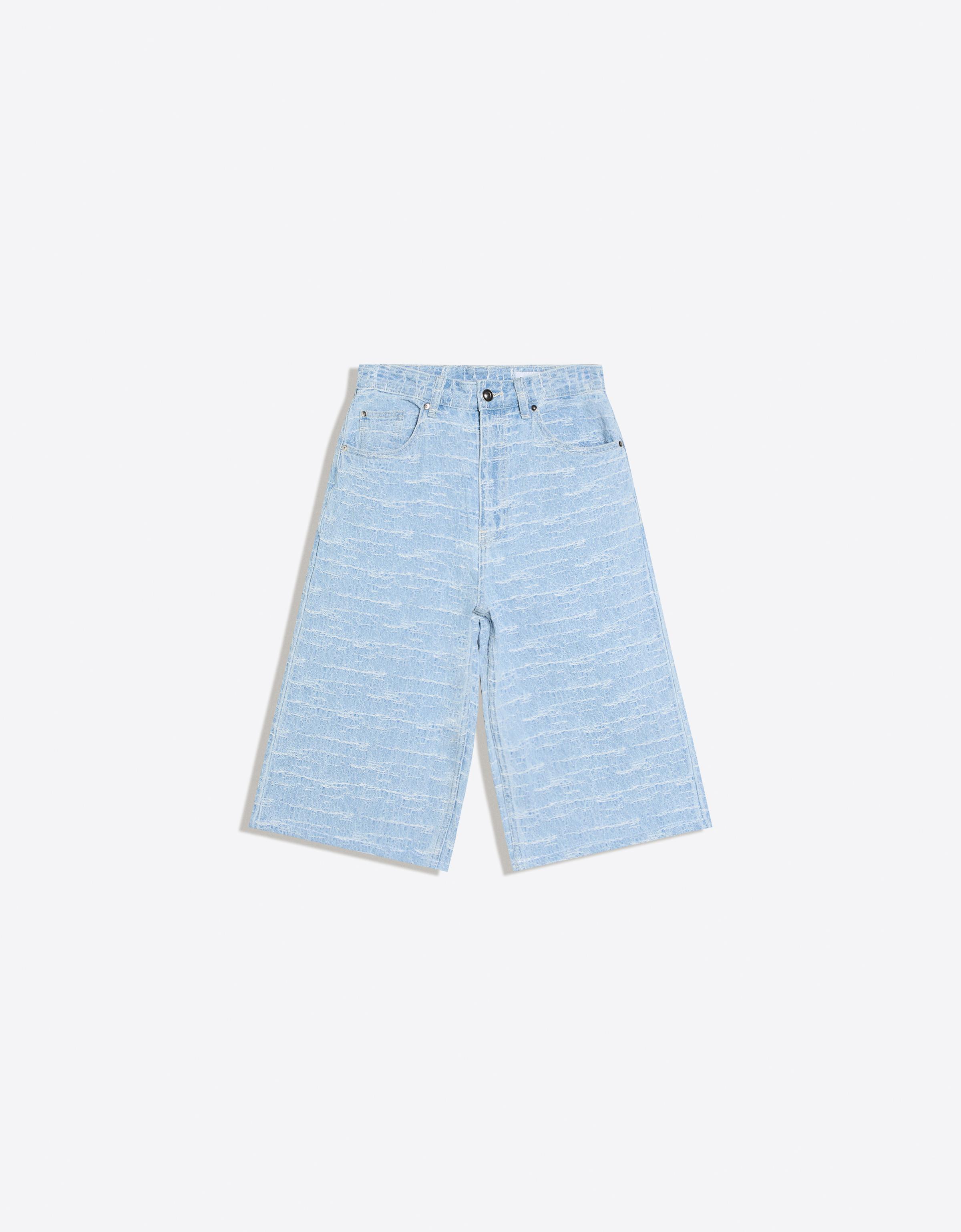 Super baggy textured denim Bermuda shorts — Light blue