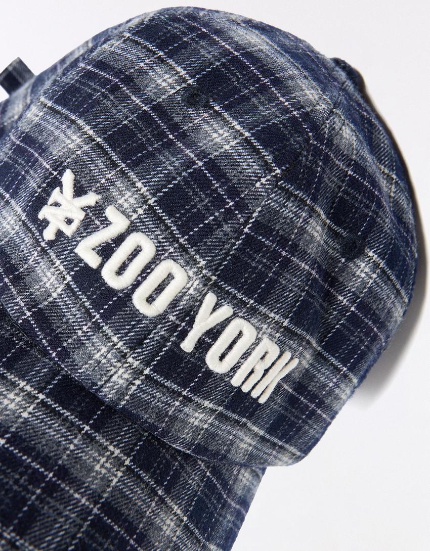Gorra cuadros bordado ZOO YORK X BERSHKA-Azul oscuro