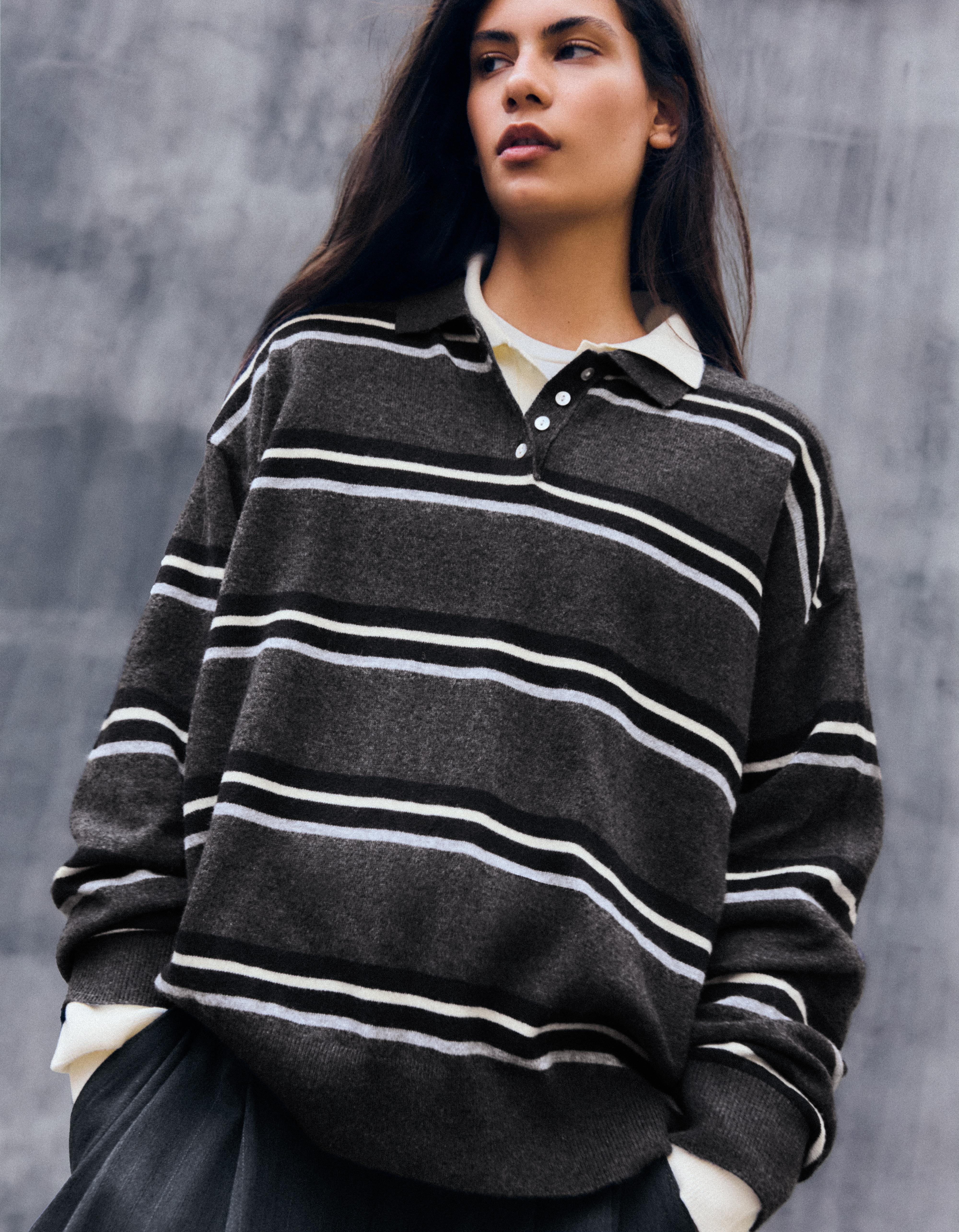 Bershka Polo yaka çizgili kazak görsel 5