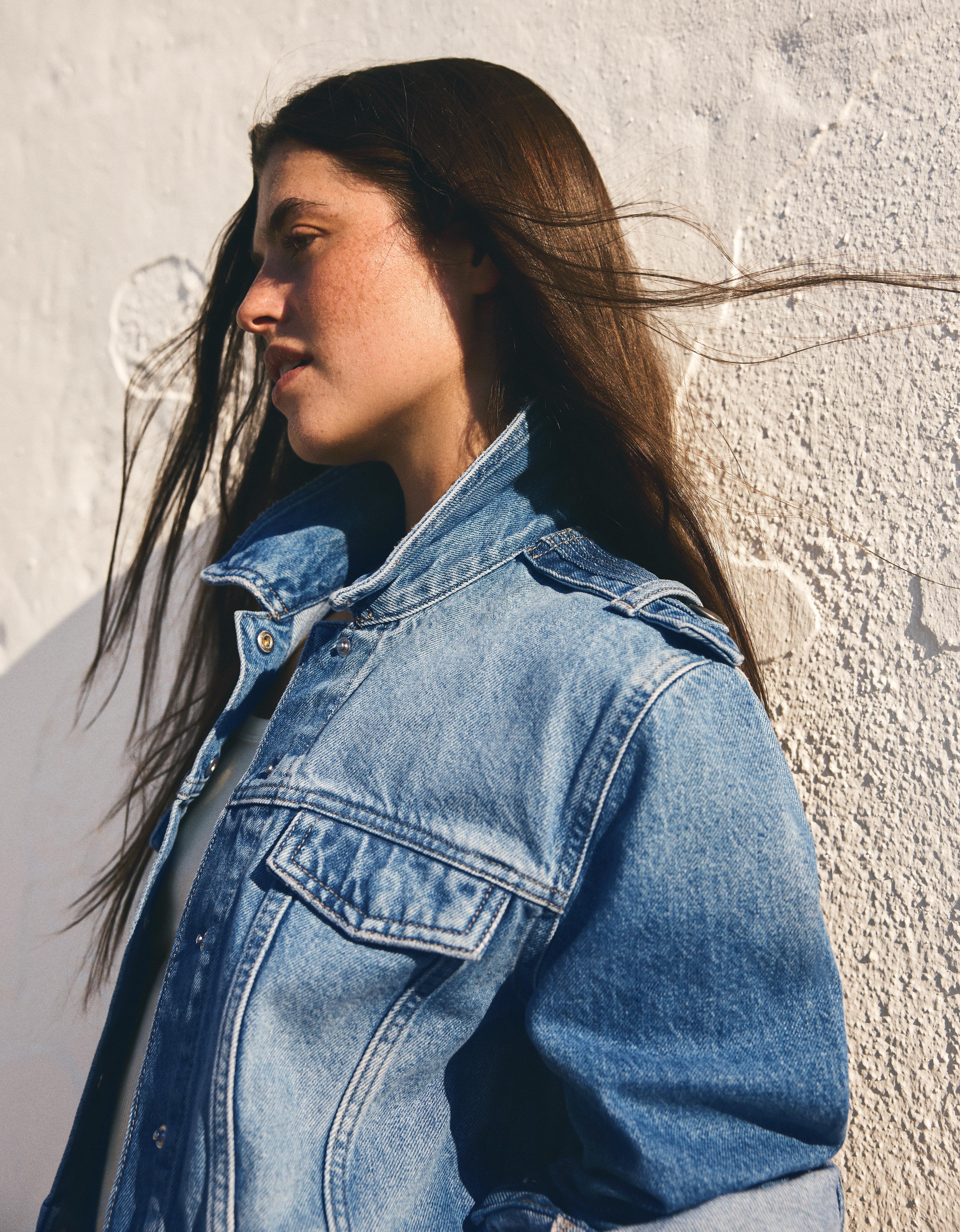 Cropped denim jacket — Light blue