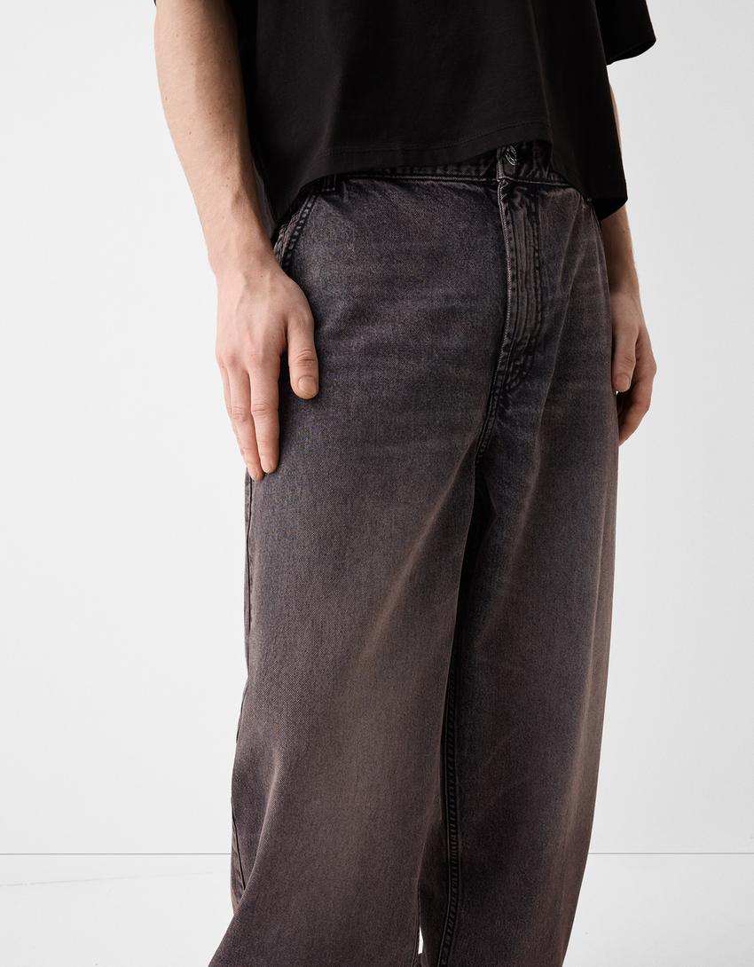 Jeans skater fit efeito lavado-Marrom-3