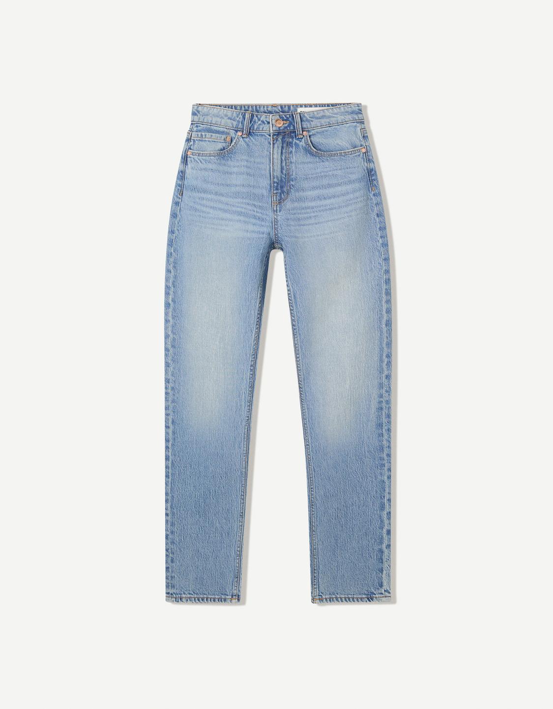 High-waist comfort mom jeans