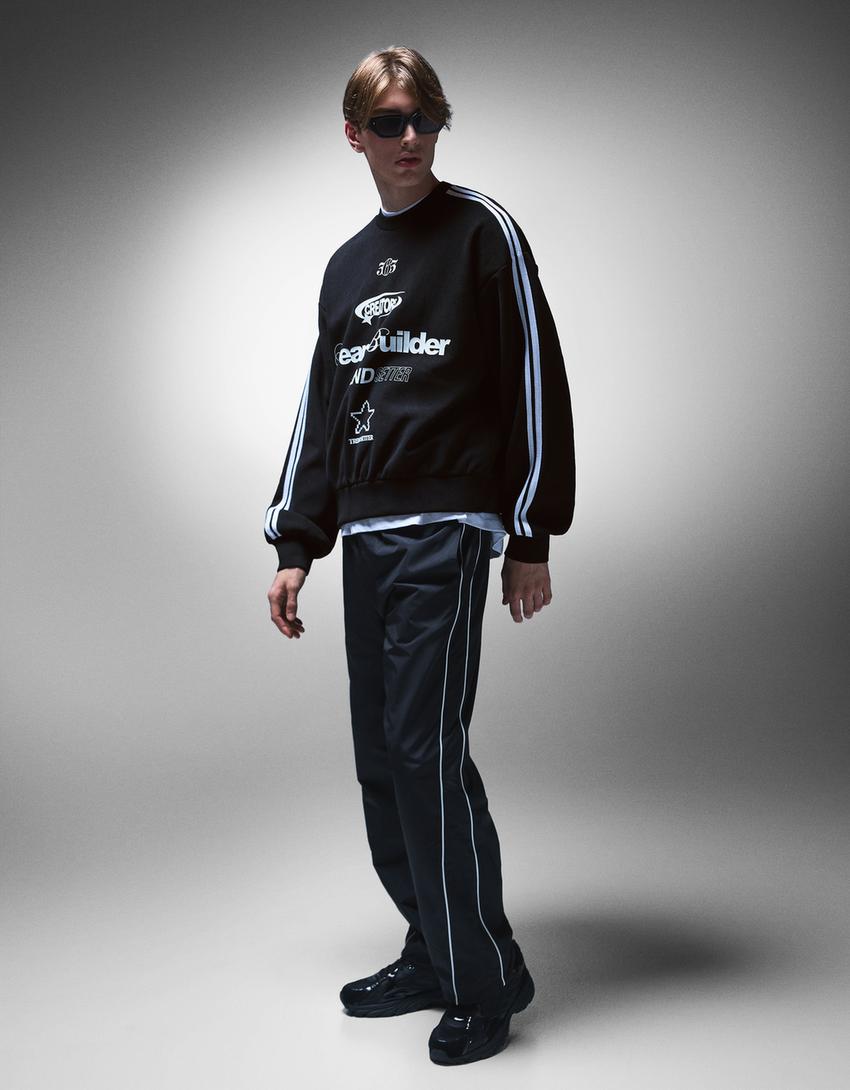 Sweatshirt microcorduroy estampado-Preto