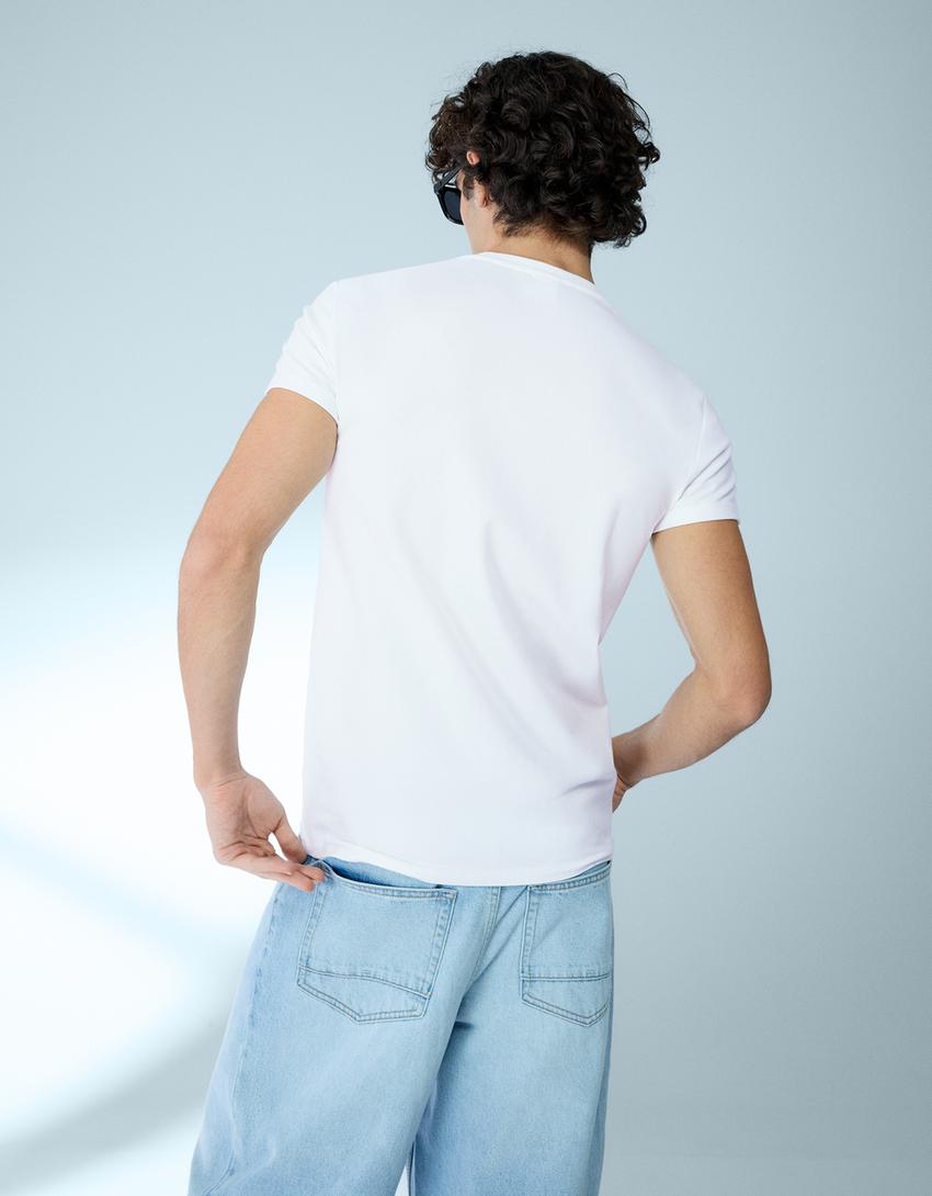 T-Shirt mit kurzen Ärmeln und Roll-up-Weiss