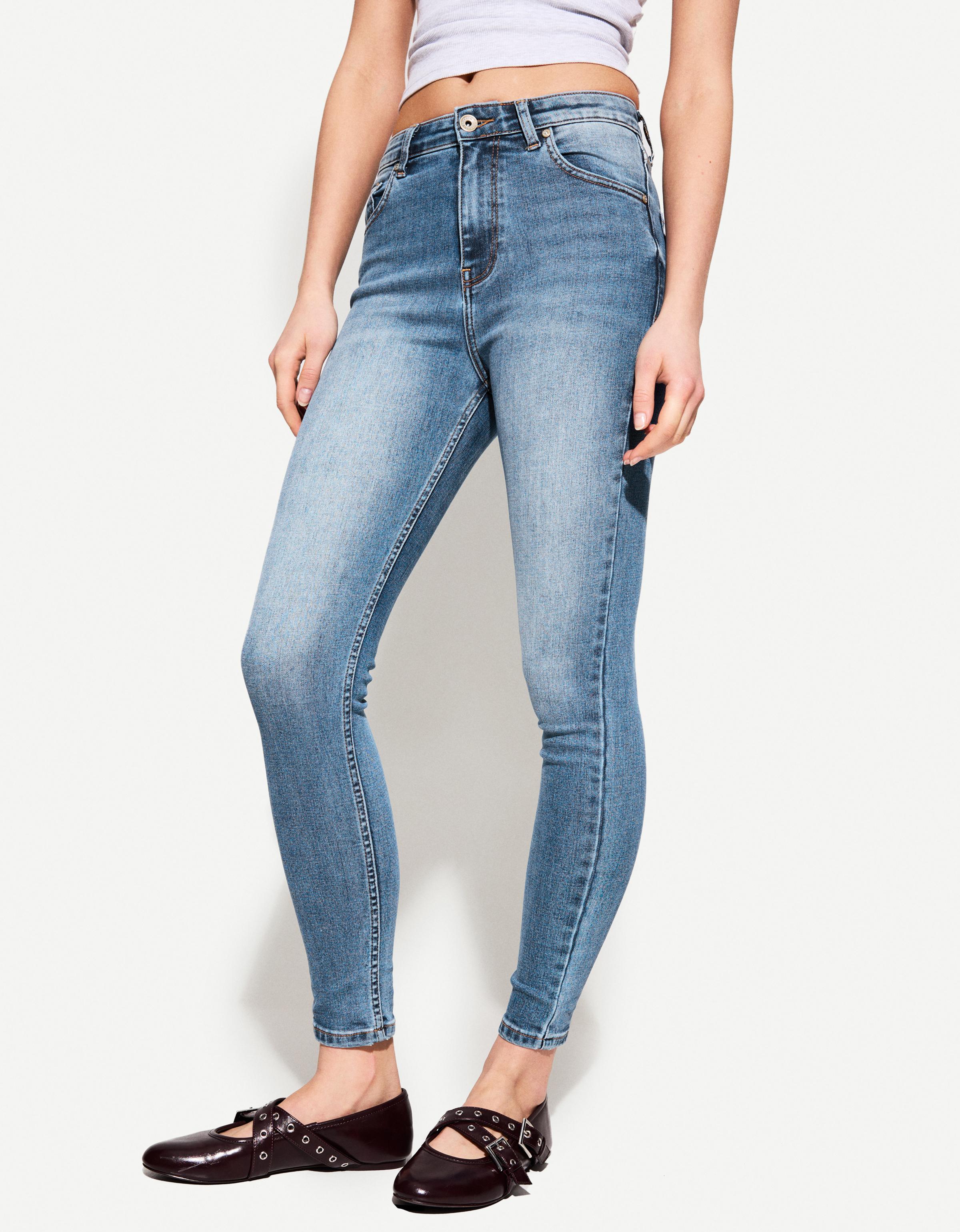 Bershka Skinny-Jeans Mit Sehr Hohem Bund Damen 44 Ausgewaschenes Blau