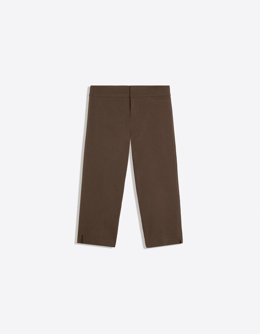 Split-hem capris