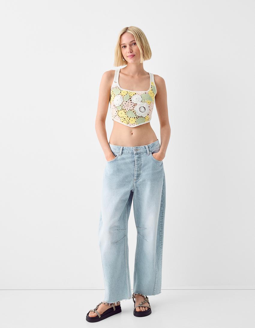 توب كروشيه بحمالات-أبيض مطفي-3